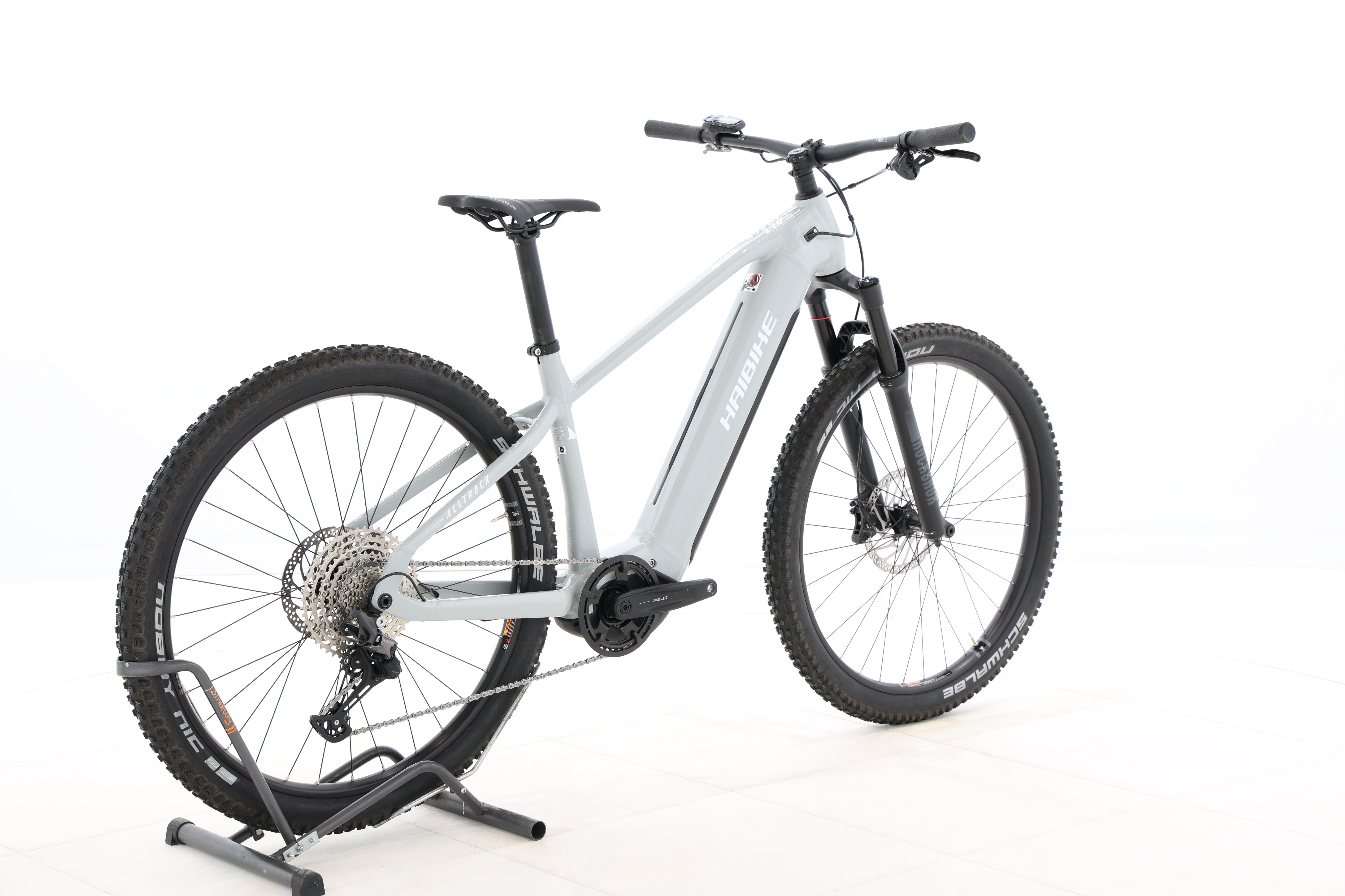 f2b4a30a-1b9b-46d2-8e96-7bdeef5e2740