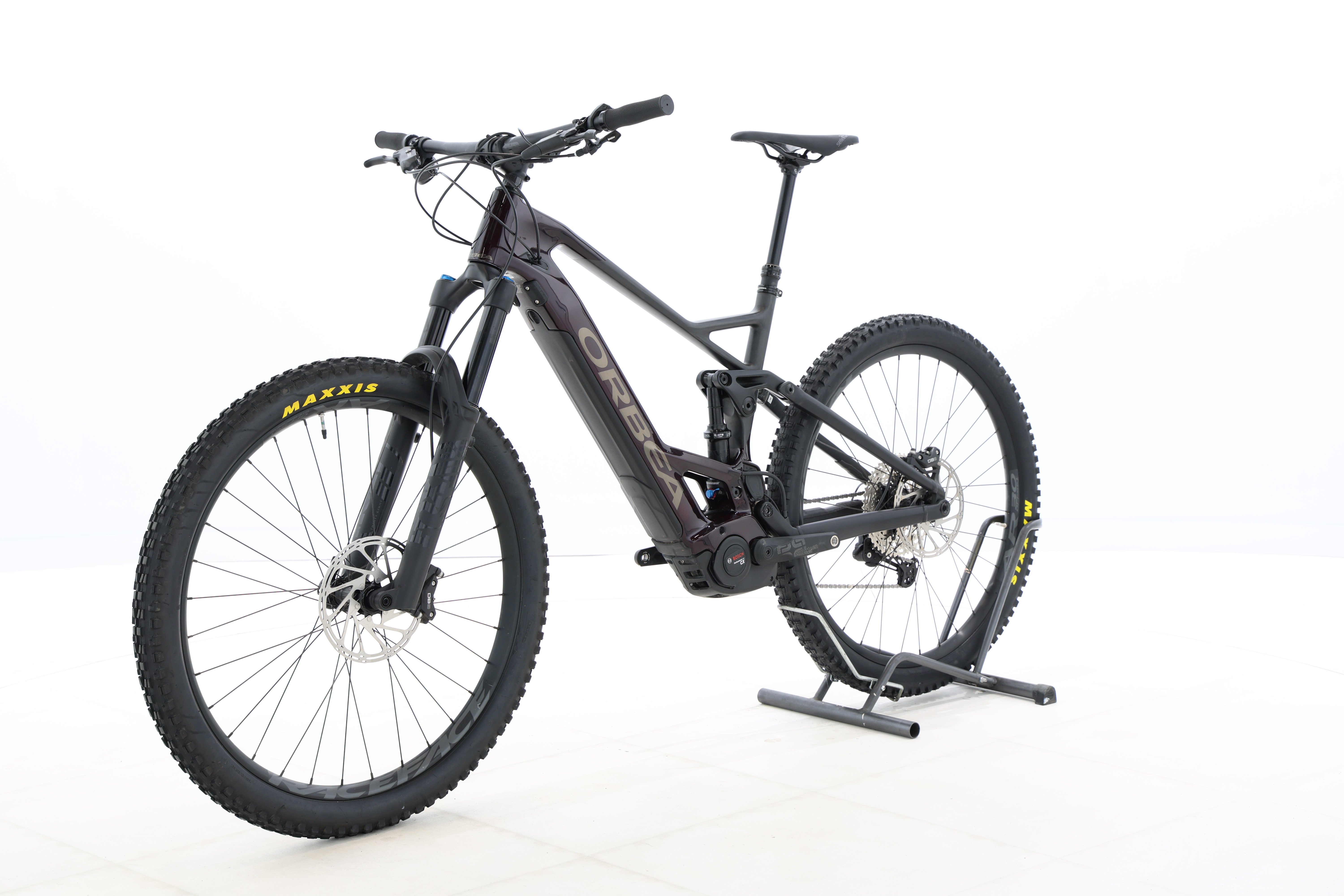 fda725b9-e14c-4988-9f46-2de2993e6e45