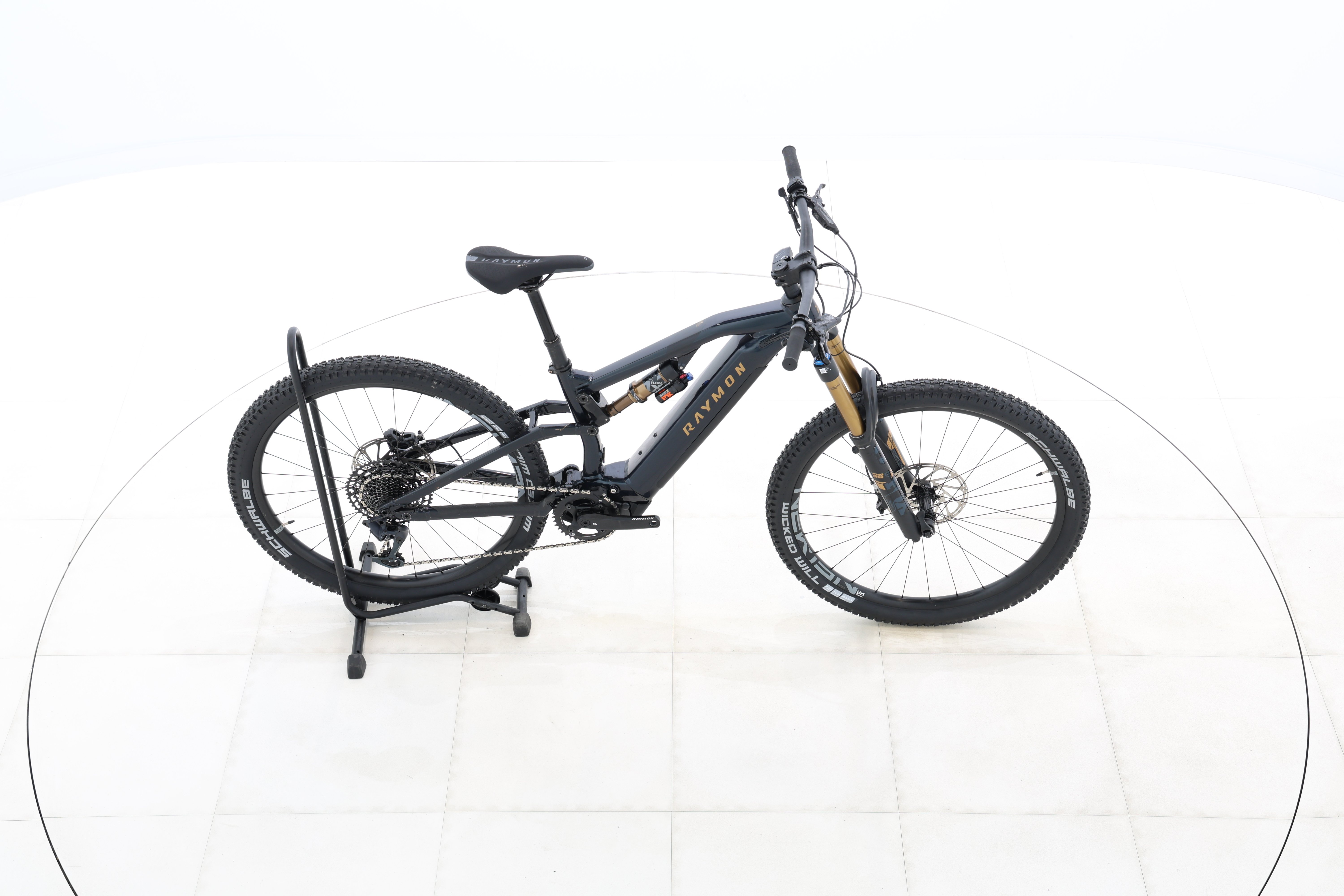 21b715fe-be45-477a-a0f4-62bcbec93431