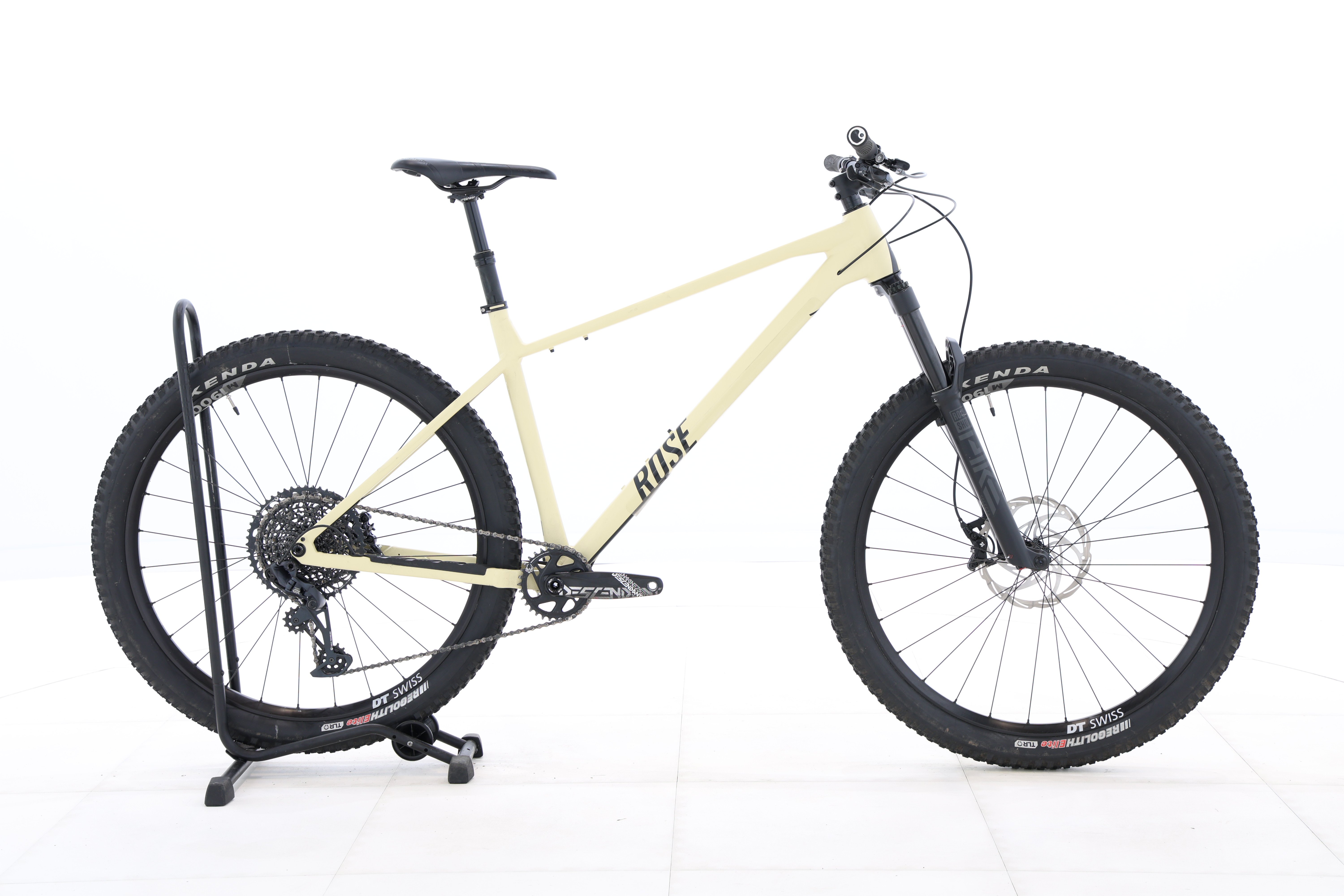 f742e2cb-a751-4829-9cc4-8af17e84f83e