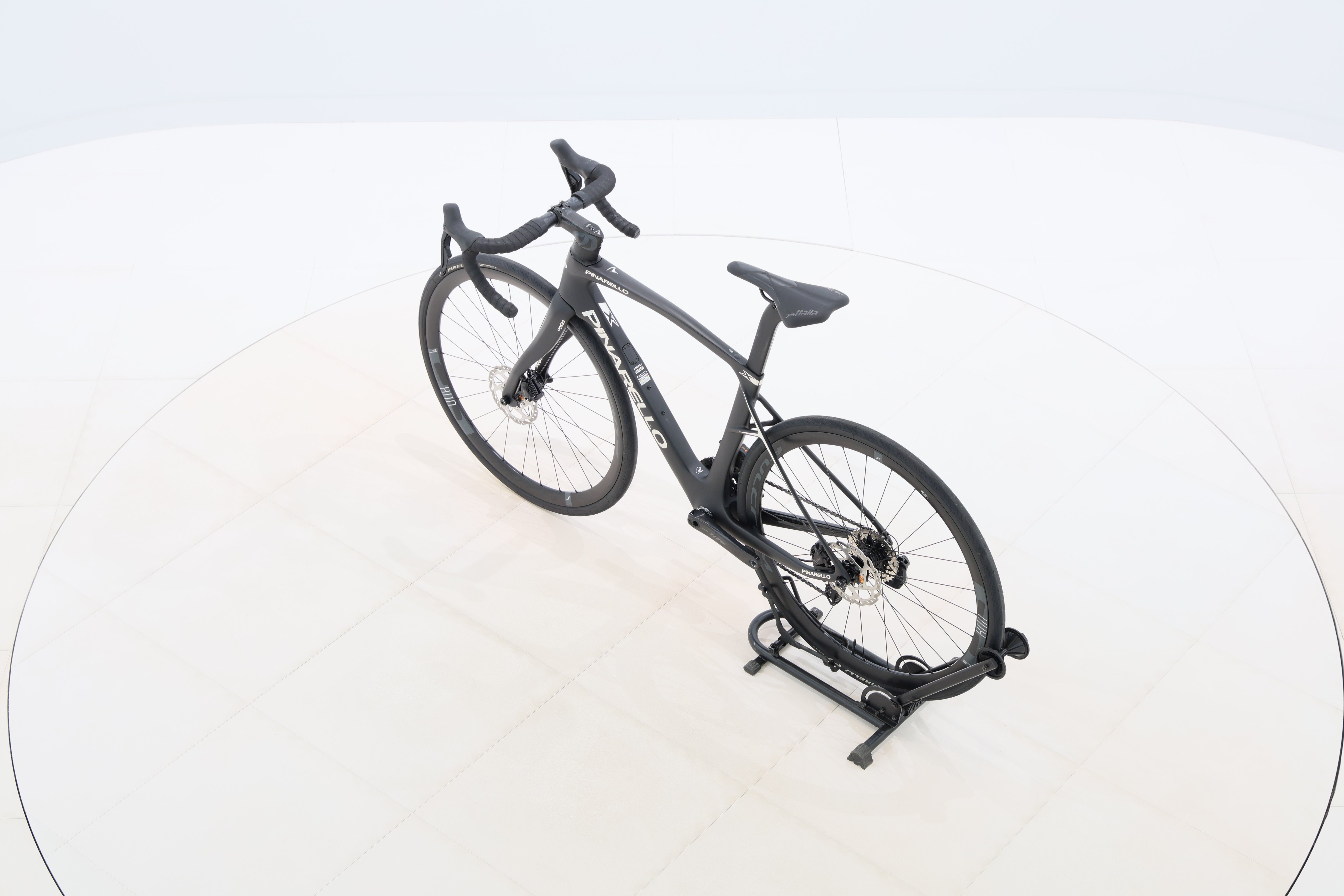 d8109c8e-3950-4ad7-9daf-de9e9985ce43