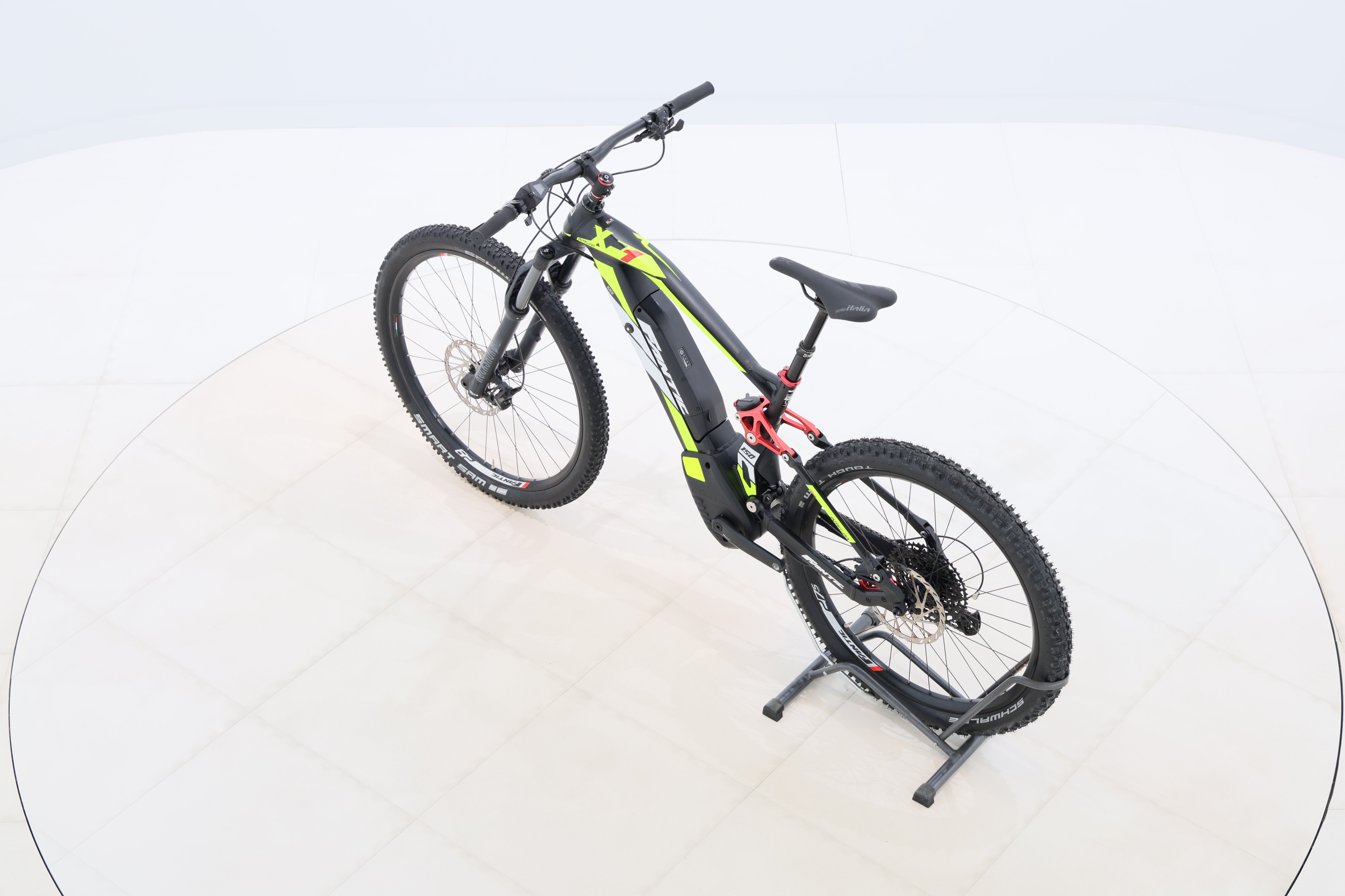 7ff6917c-0f64-45e3-ab3d-fe2f043cf1b7