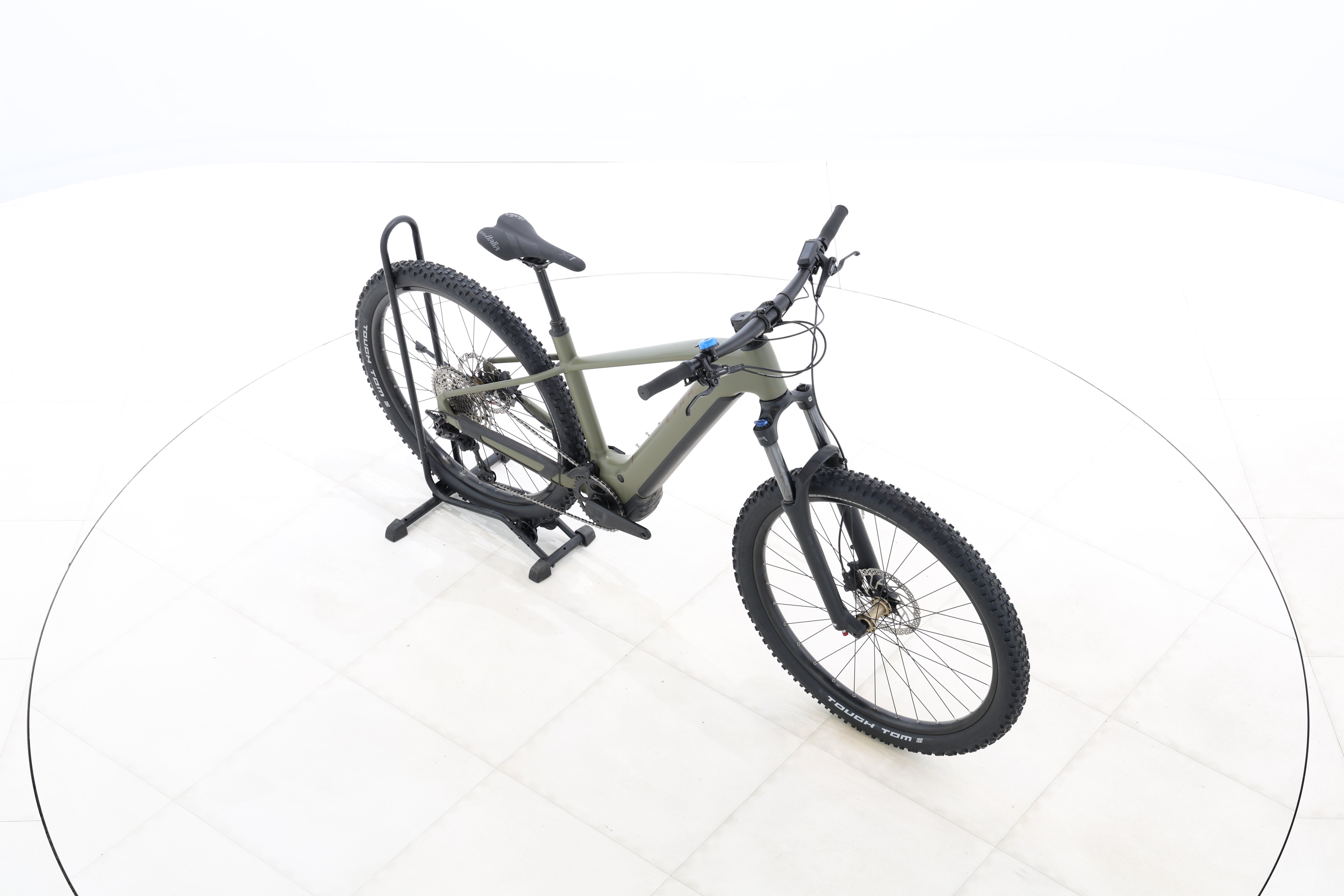 d9526389-8f4b-4de2-b353-b3f85c8269e9