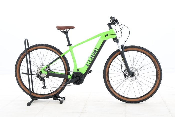 Cube REACTION HYBRID PERFORMANCE 625 2022