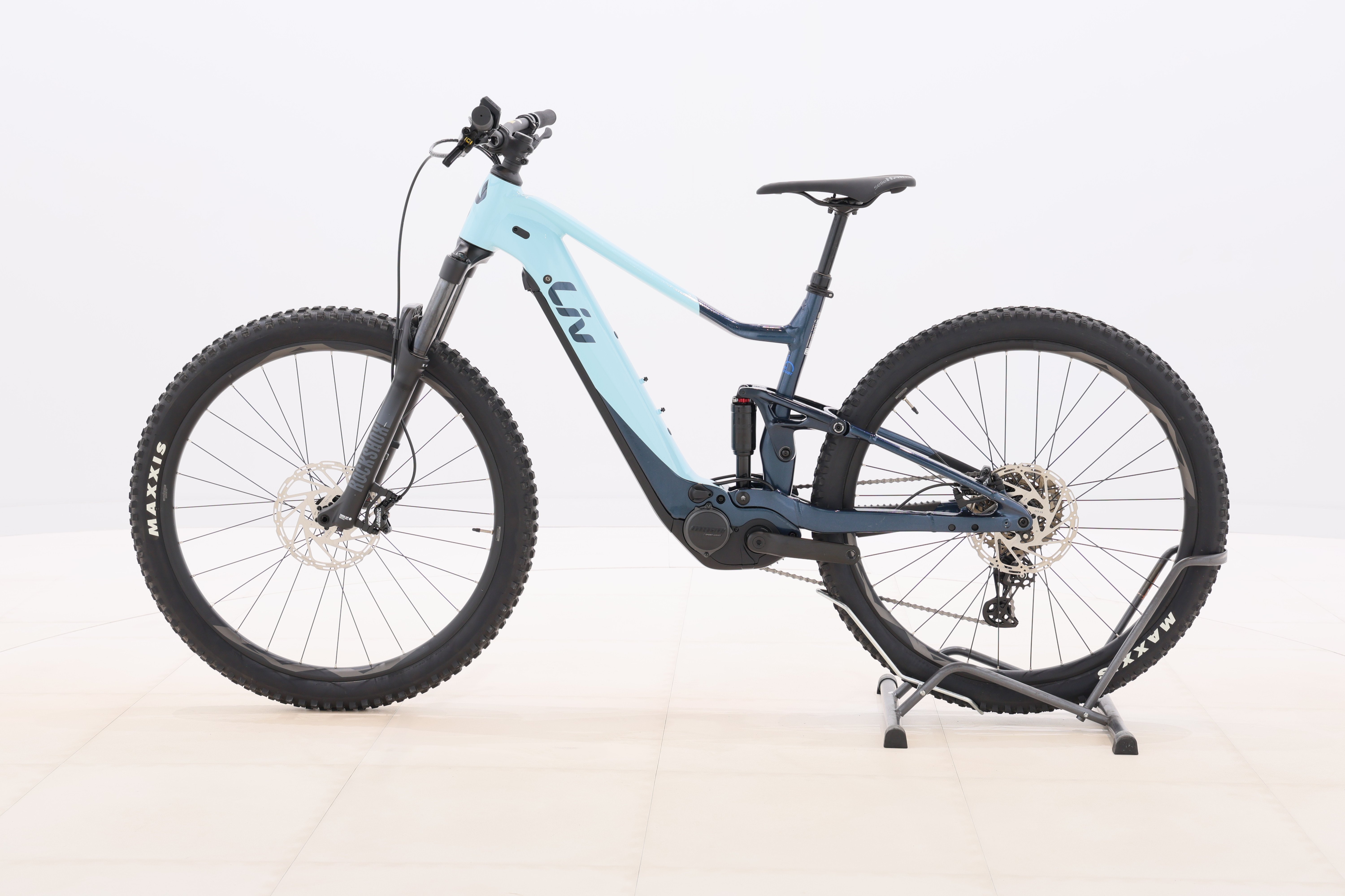 b16dc6b6-cc96-46f8-9633-55d455834dda