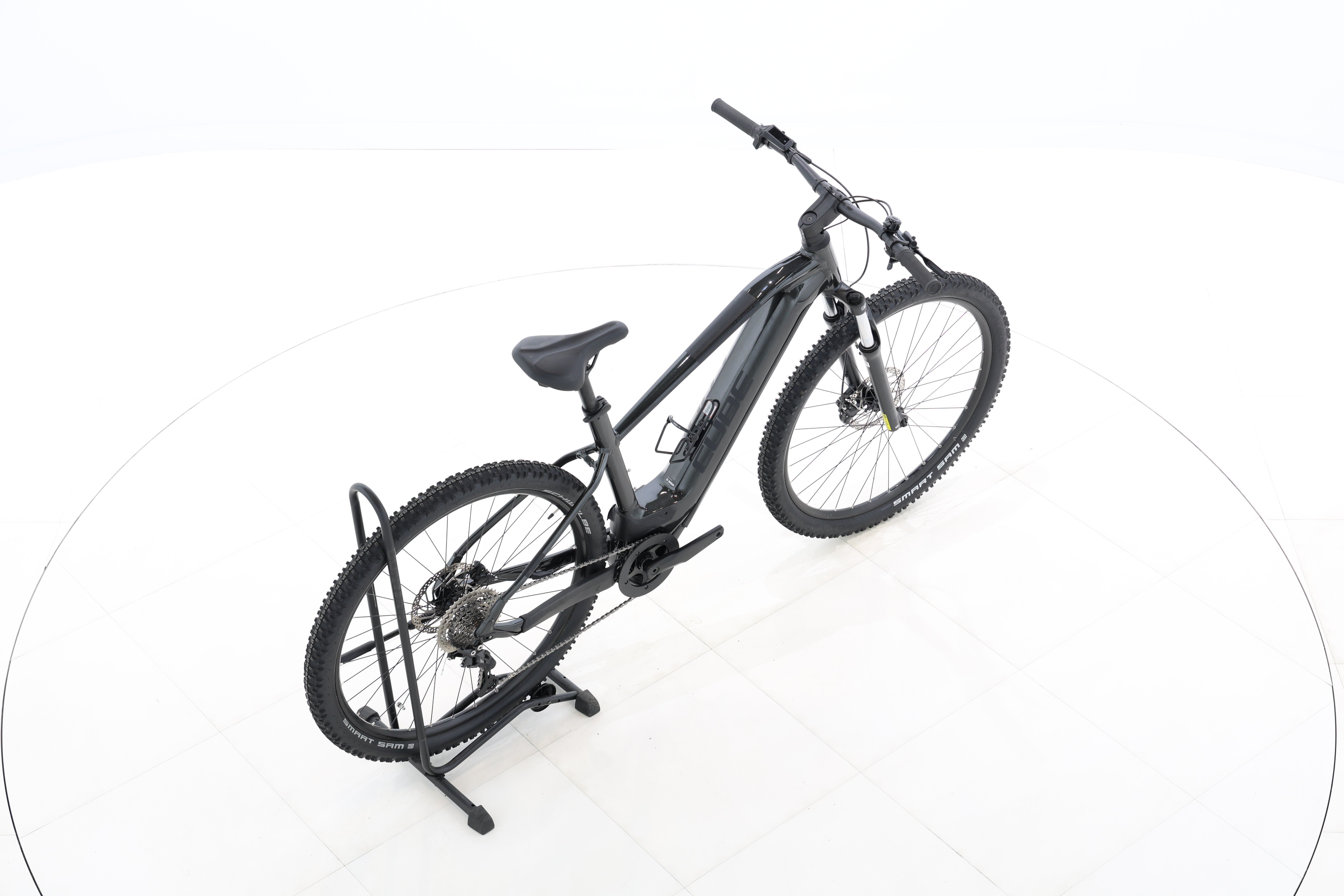 ee0efa12-d907-471c-9a3b-e1fc9815f80f