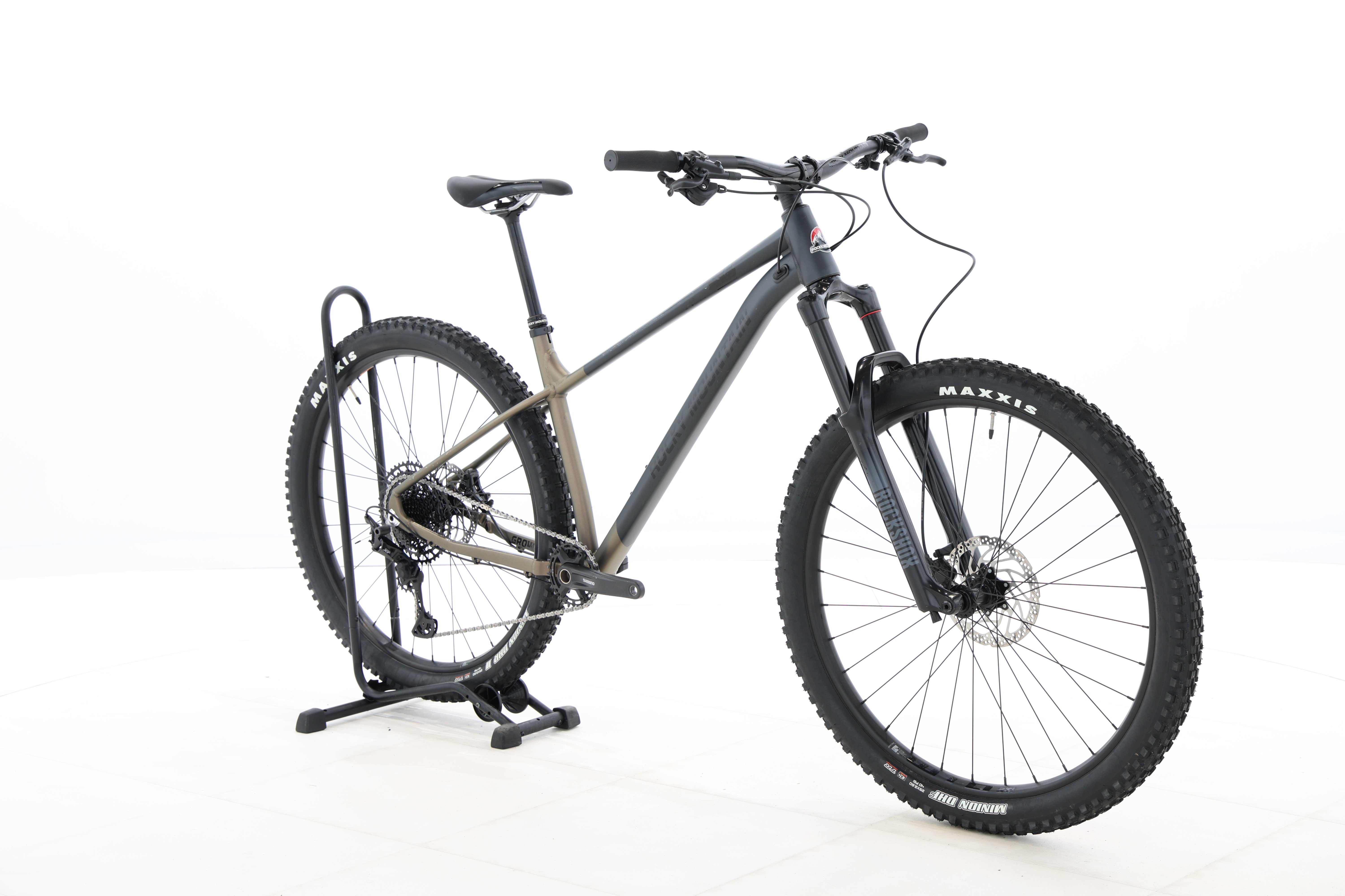 e6de18a3-0c19-40f6-9482-b94c211f0fb6