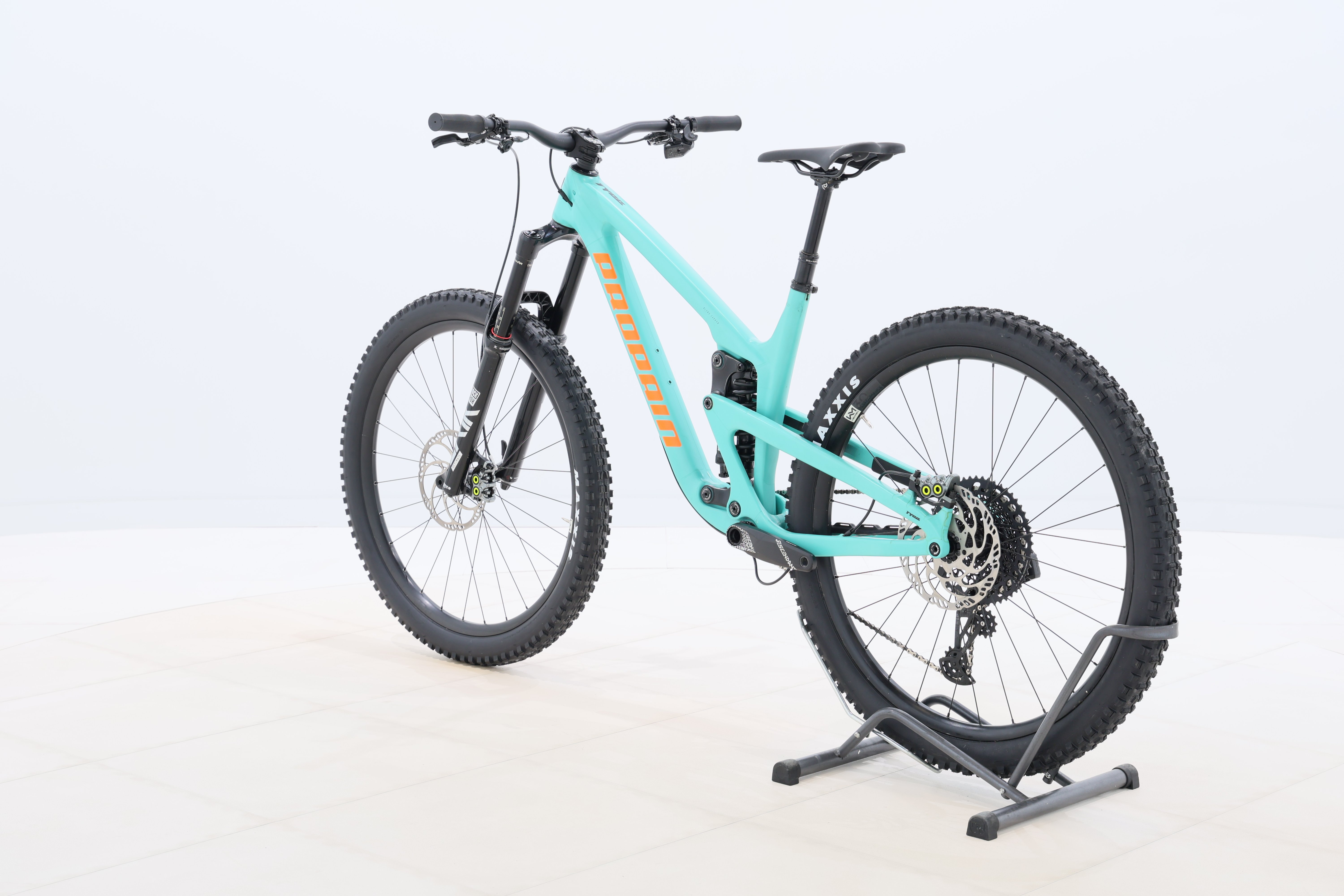 fec38ba5-8b02-4e37-9438-cc8aa18f4483