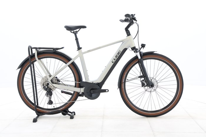 Cube TOURING HYBRID PRO 625 2024