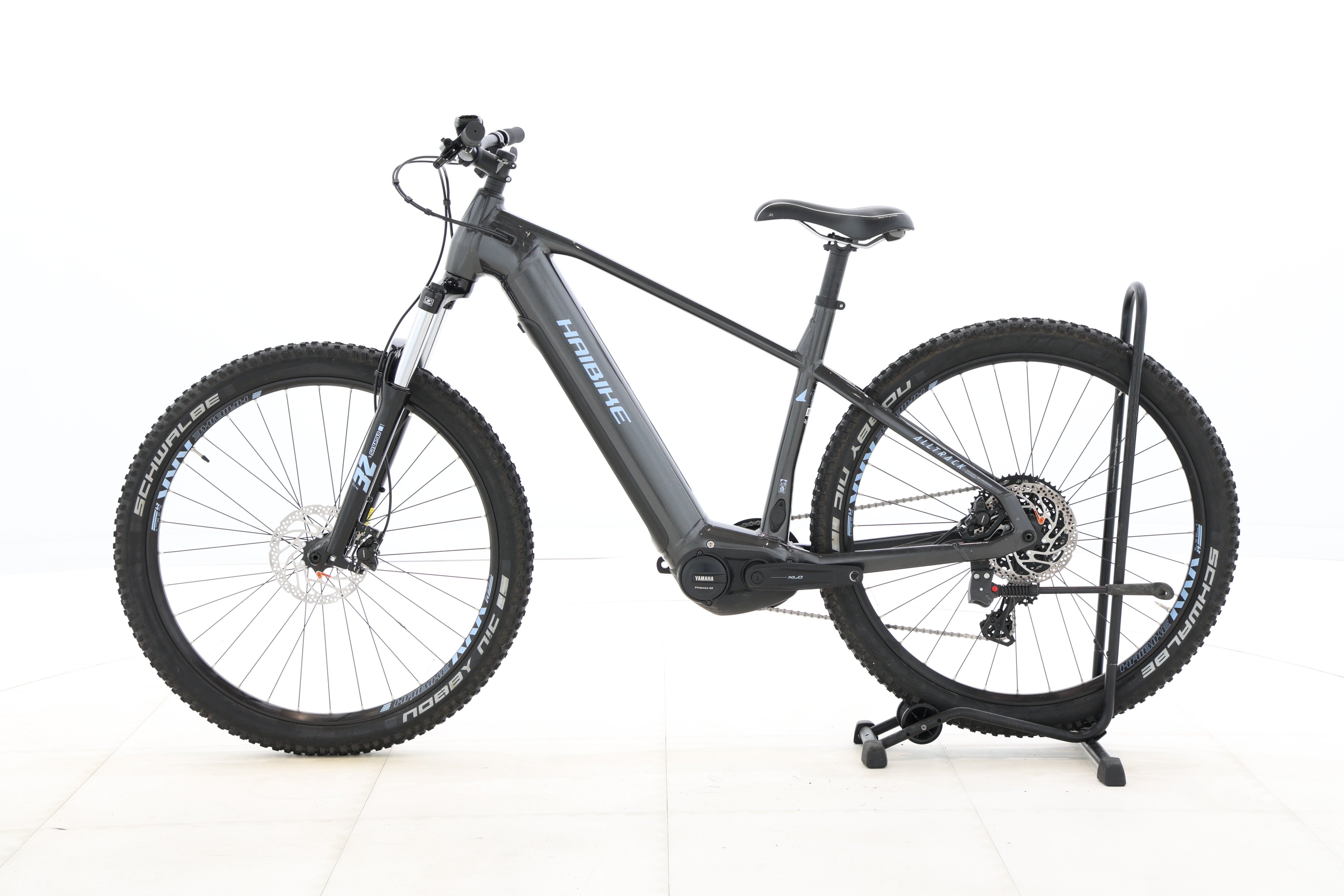 14898c9e-fc69-4a46-ae33-38e2a23b932f