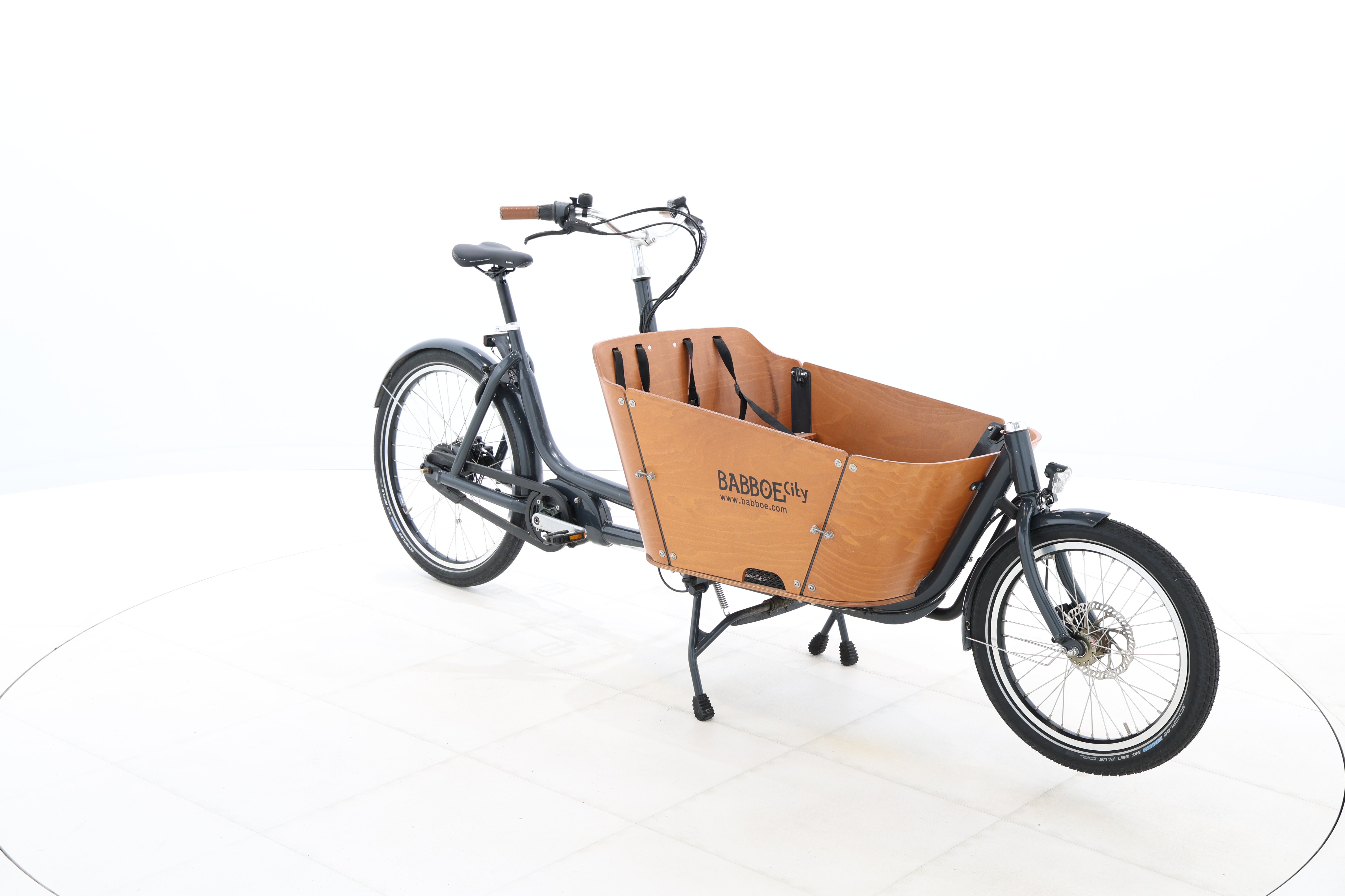 26d7a5dd-93a8-4eee-8432-ec25e545a6d6