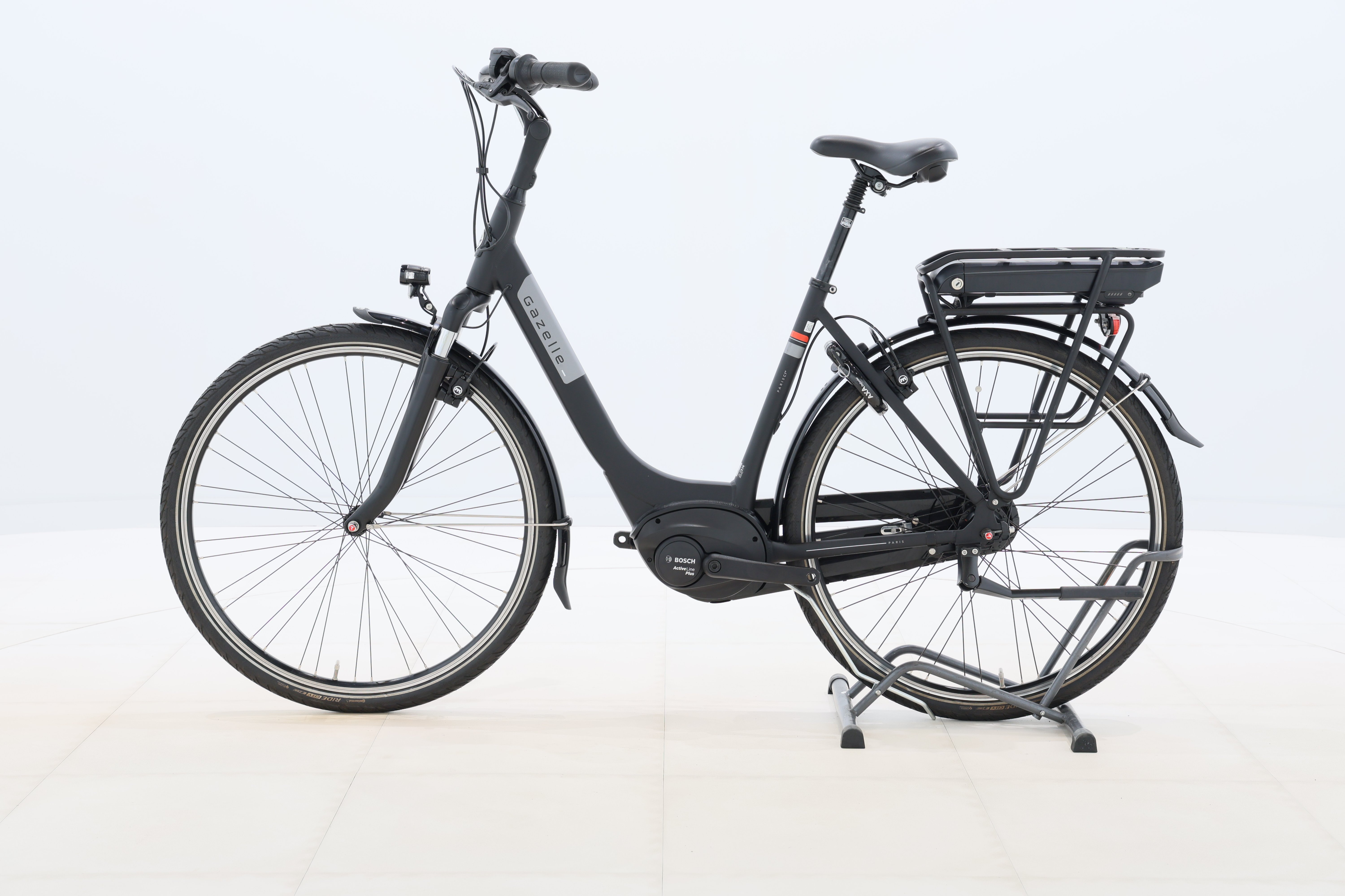 f6fc1f0f-bced-4d6f-97d7-ca961f3fe3ab