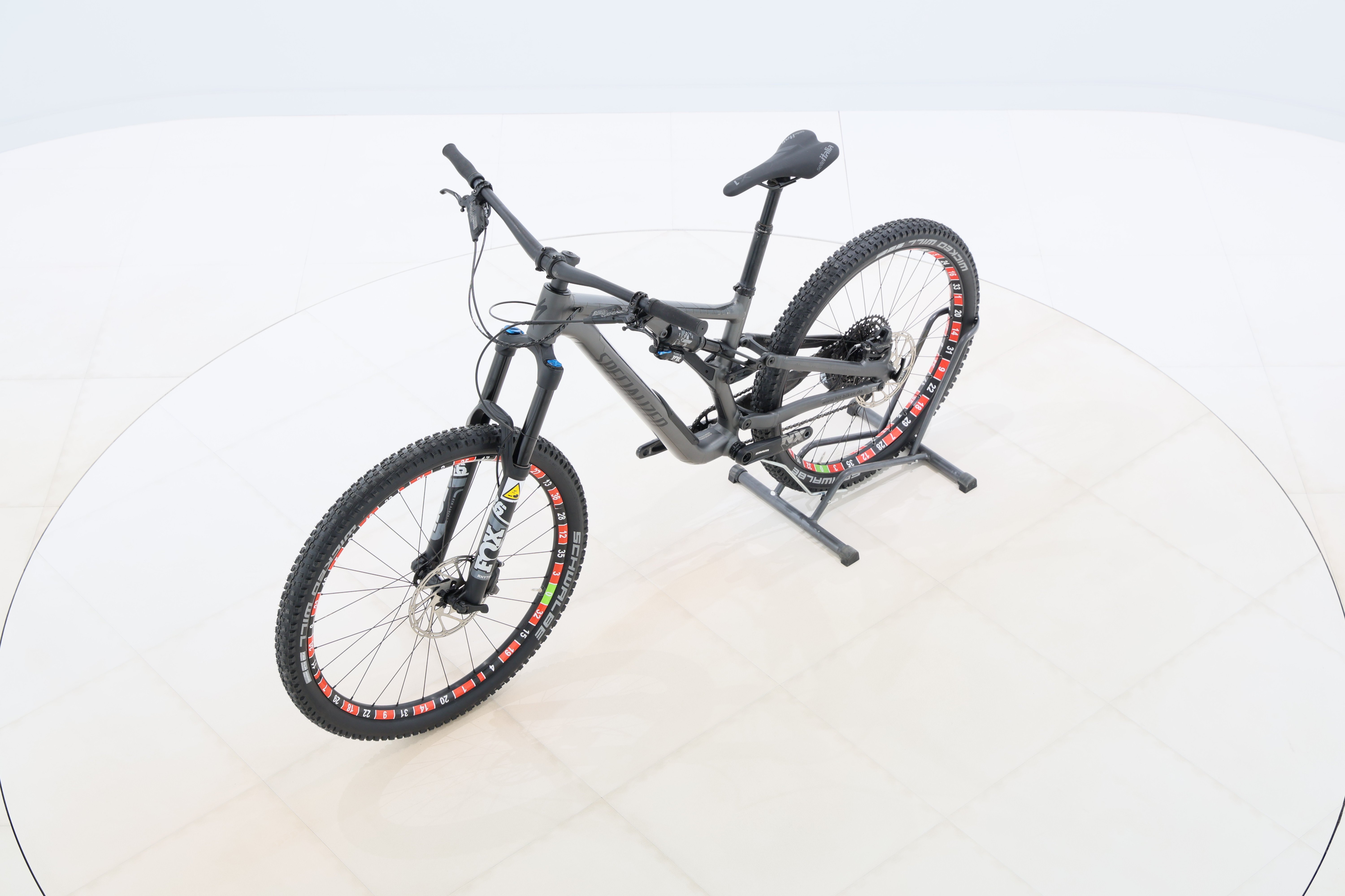 20b83df6-e849-4f49-8f9f-c244d72c22ff