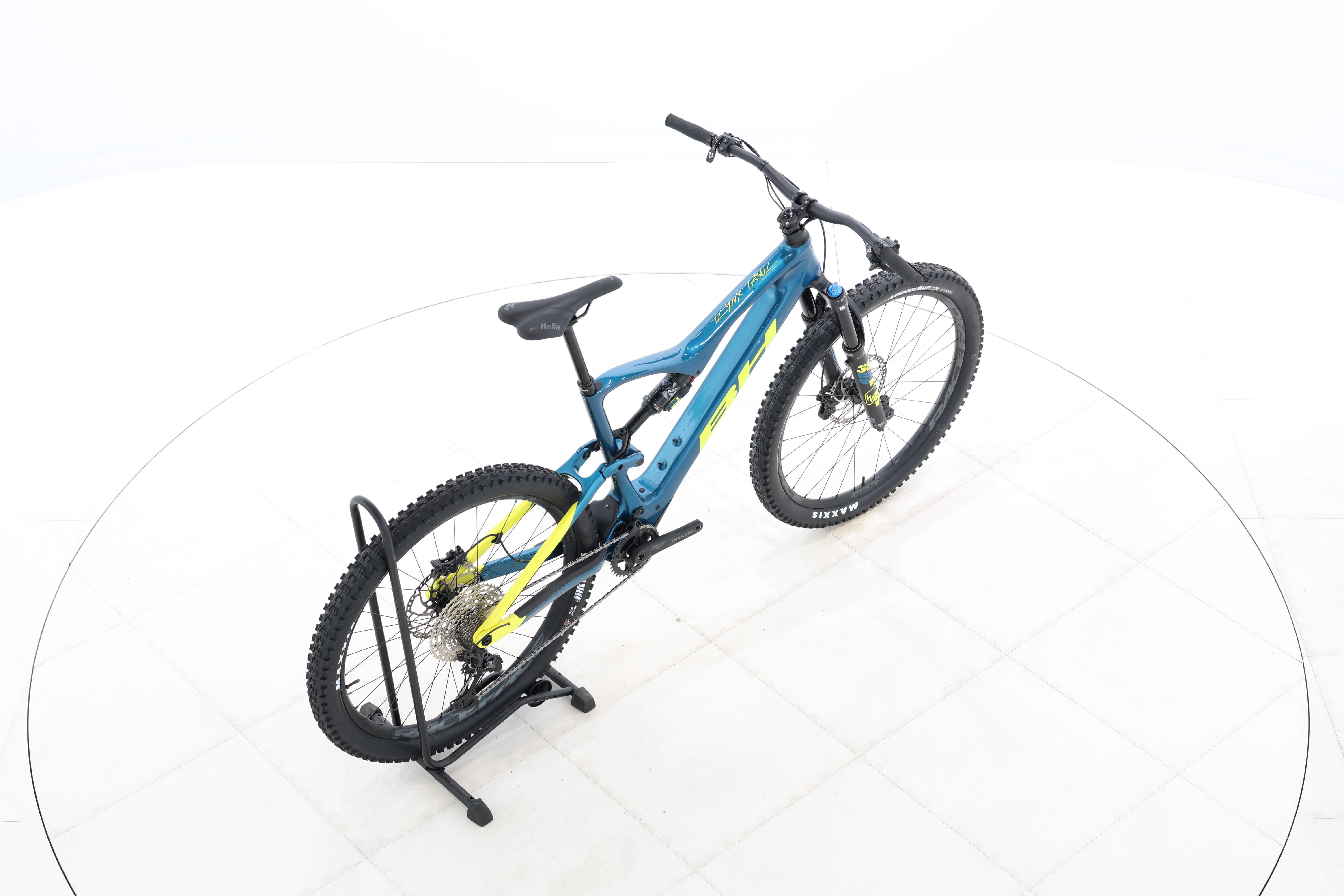 87f087c3-6ee8-4d72-bb4f-314fc765bf7e