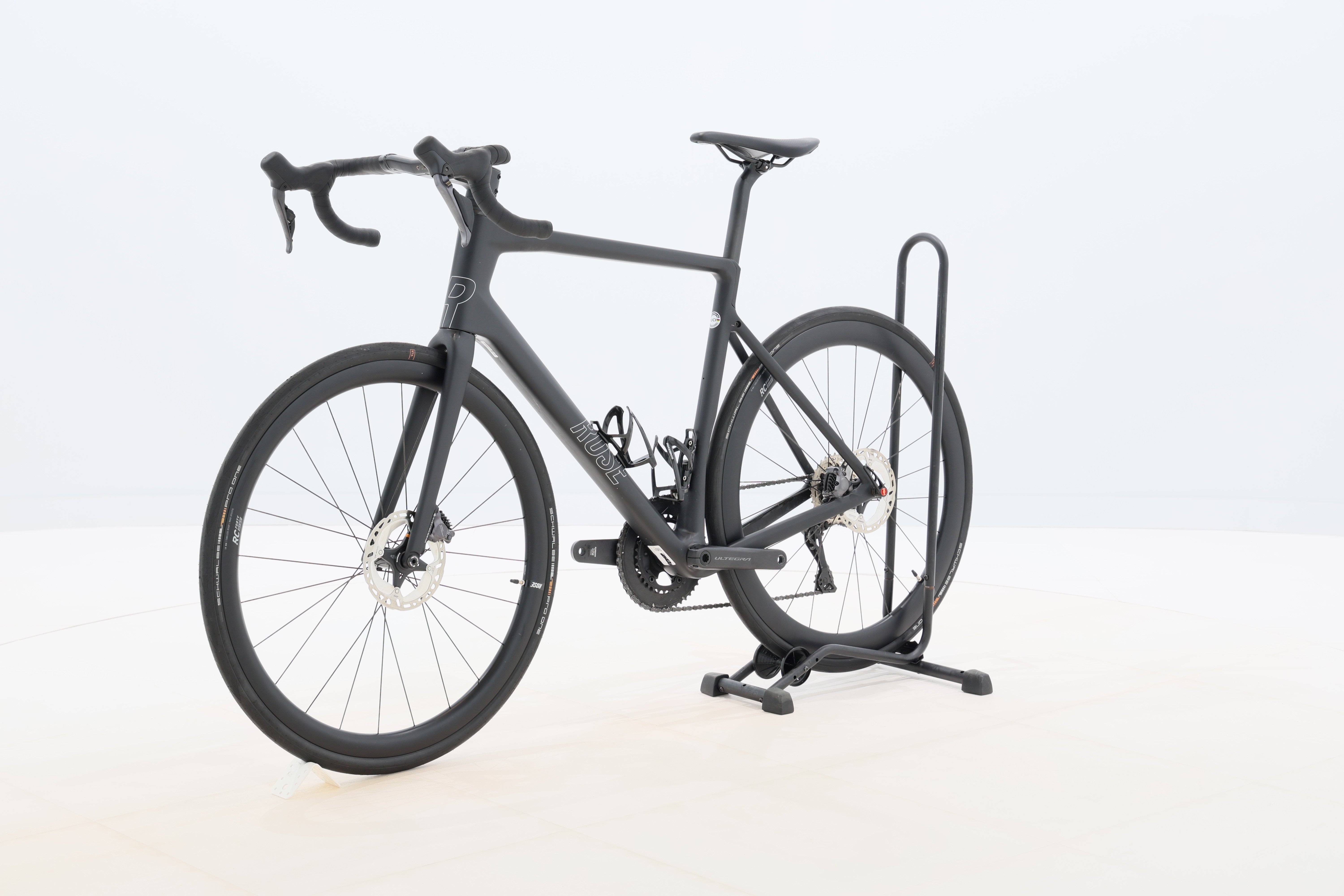 f0522810-014b-4b07-9361-6cf5e0e0ce68