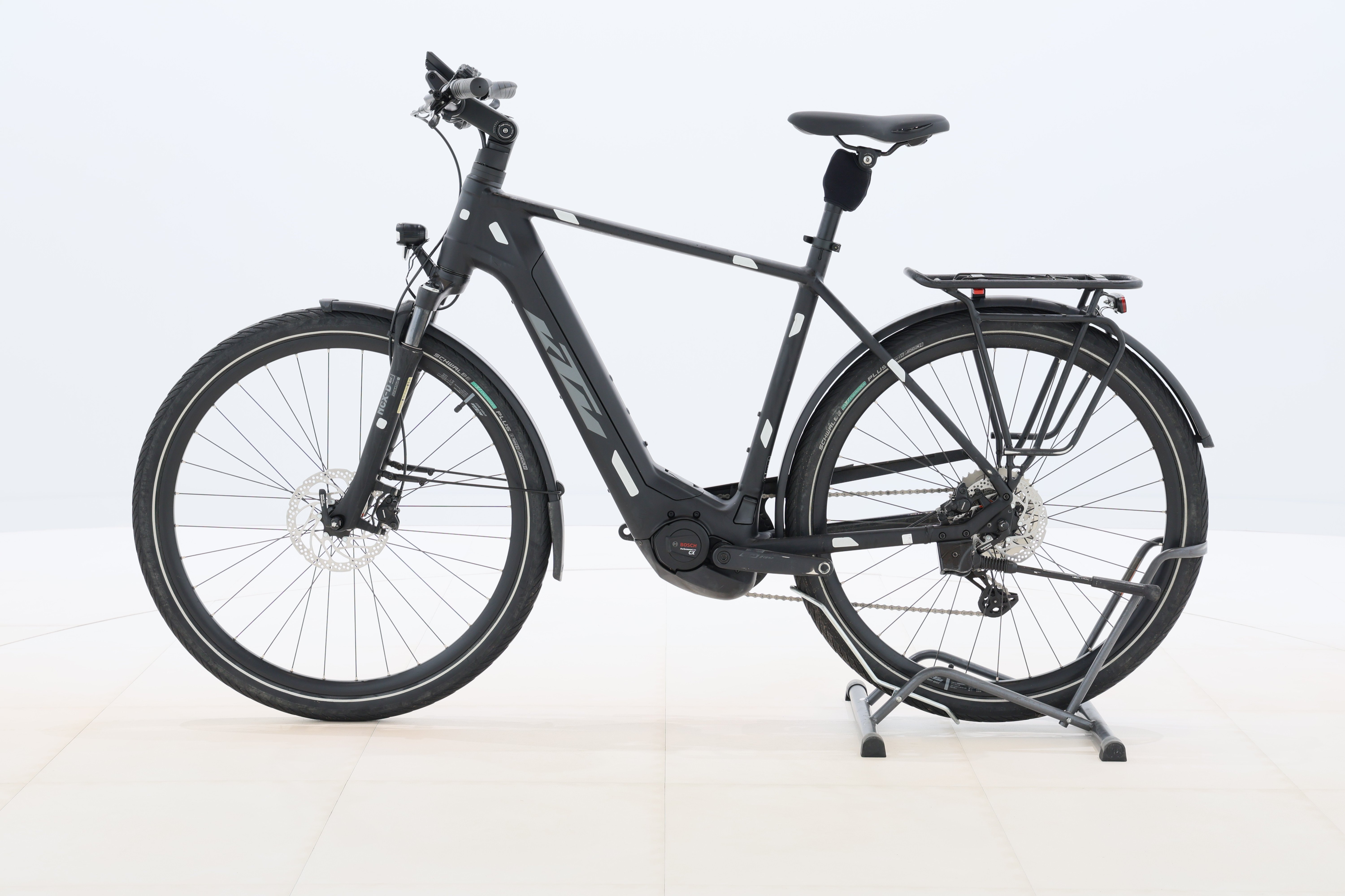 c3913f78-72d3-4fcf-a35b-ae92a108e3ae