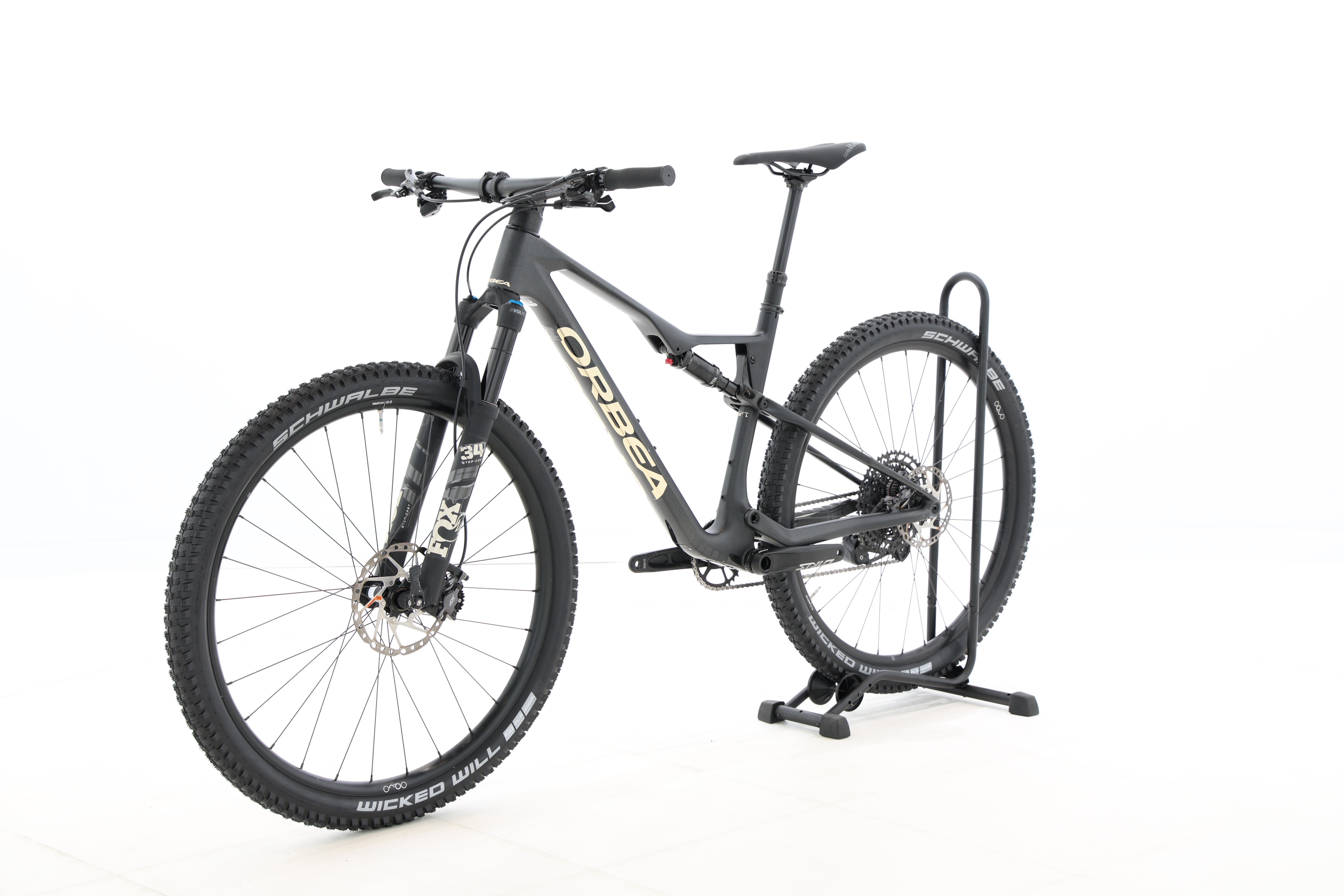 c38d129a-cf95-4bce-93ff-2c590e8a8207