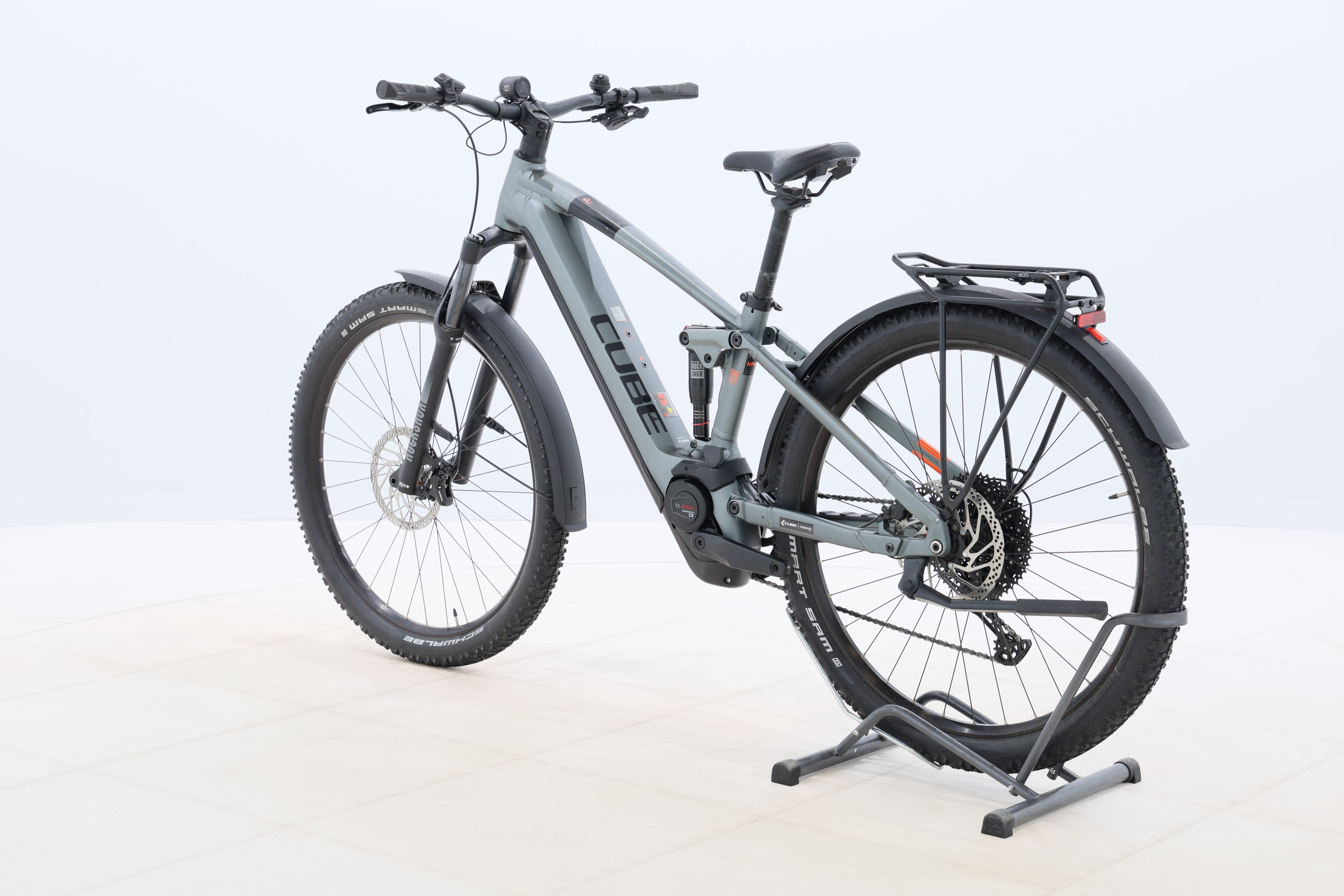 d6bd700d-f026-4633-bd70-d9e9f0cc2da1