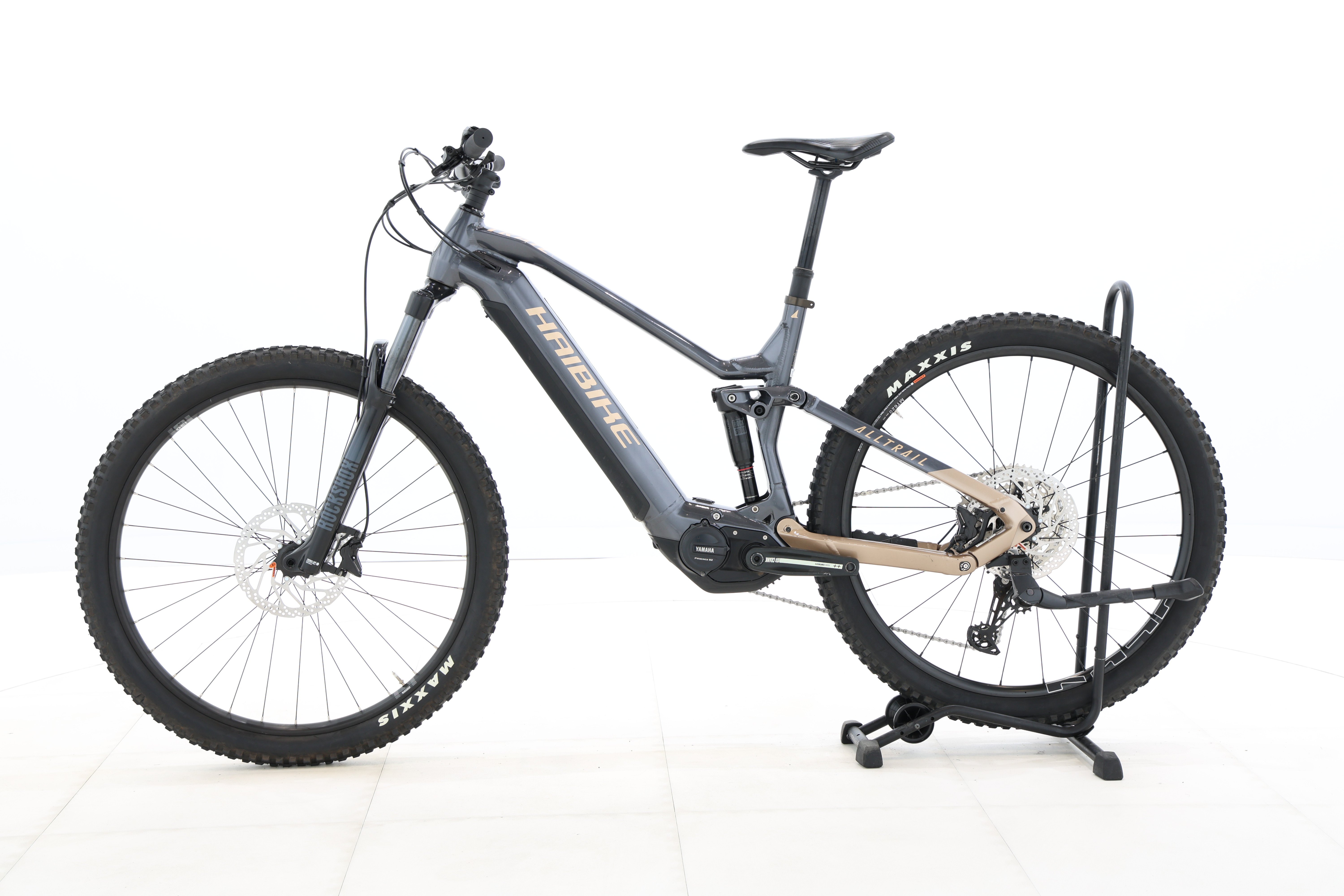 1663aa9f-5ab8-4e10-a840-bde95ddb70c2