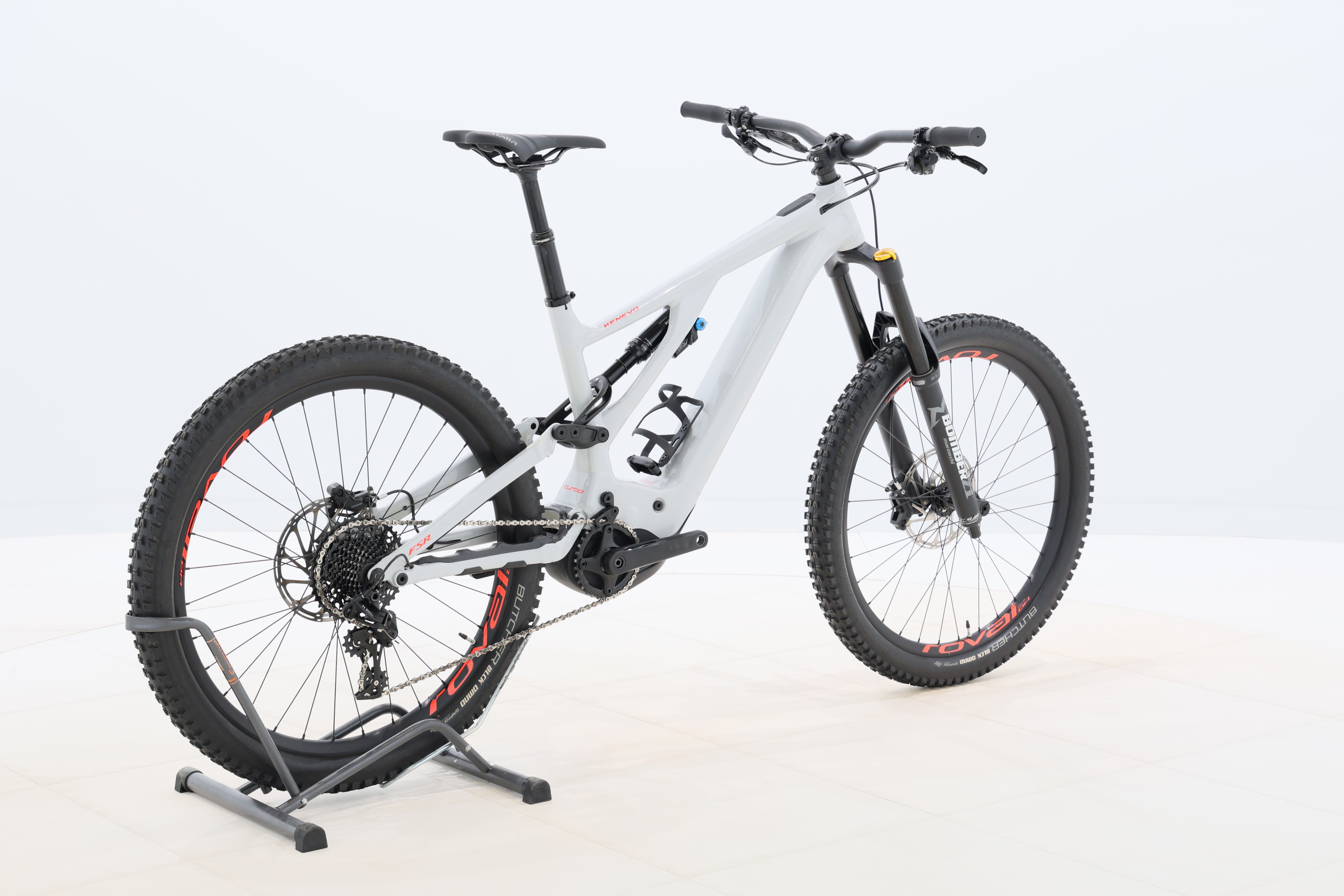 fb9cc4f9-1a06-4f25-a86f-f00cc22bca27