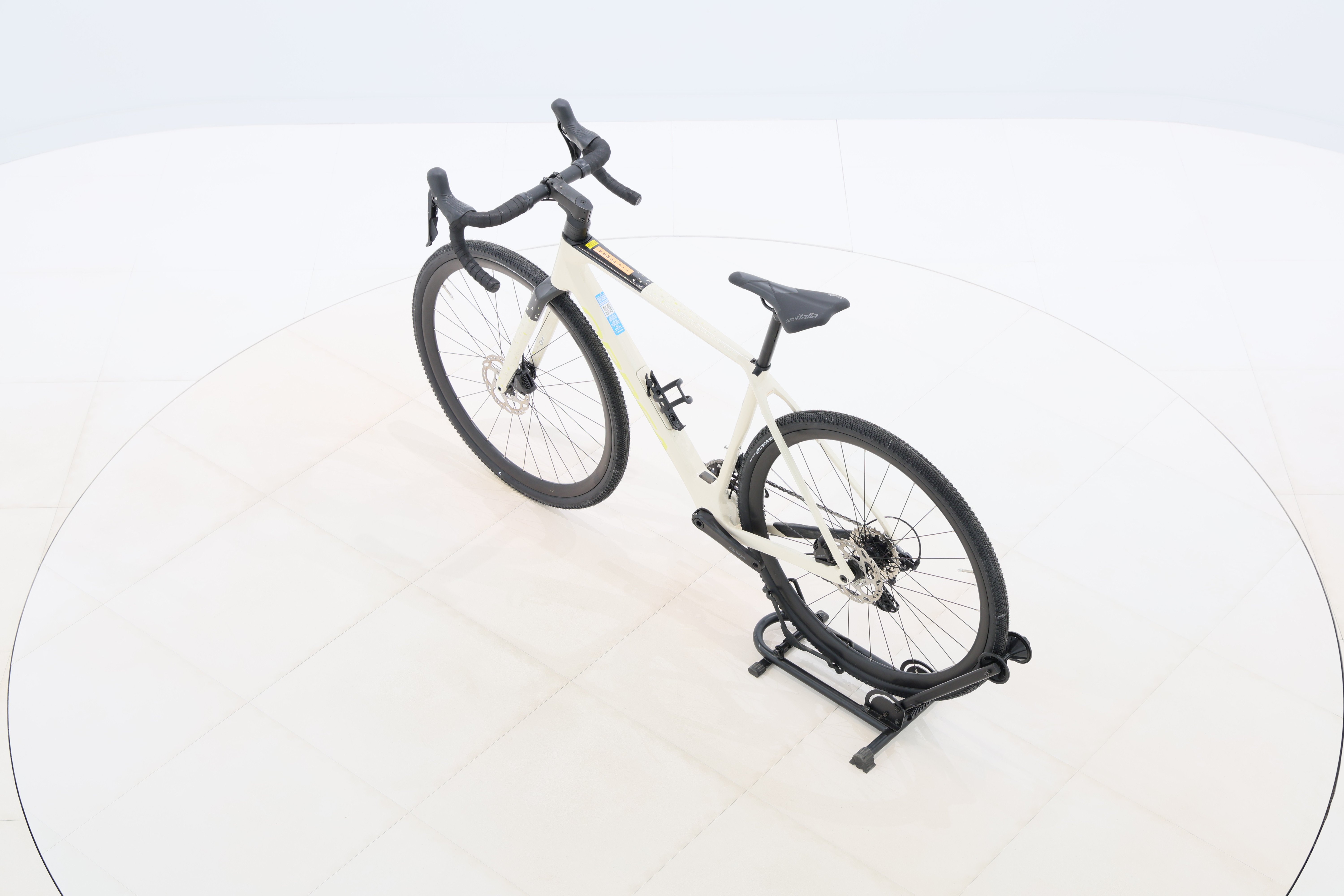 ae8abd53-fc77-4952-a77d-fd1e12b5c975