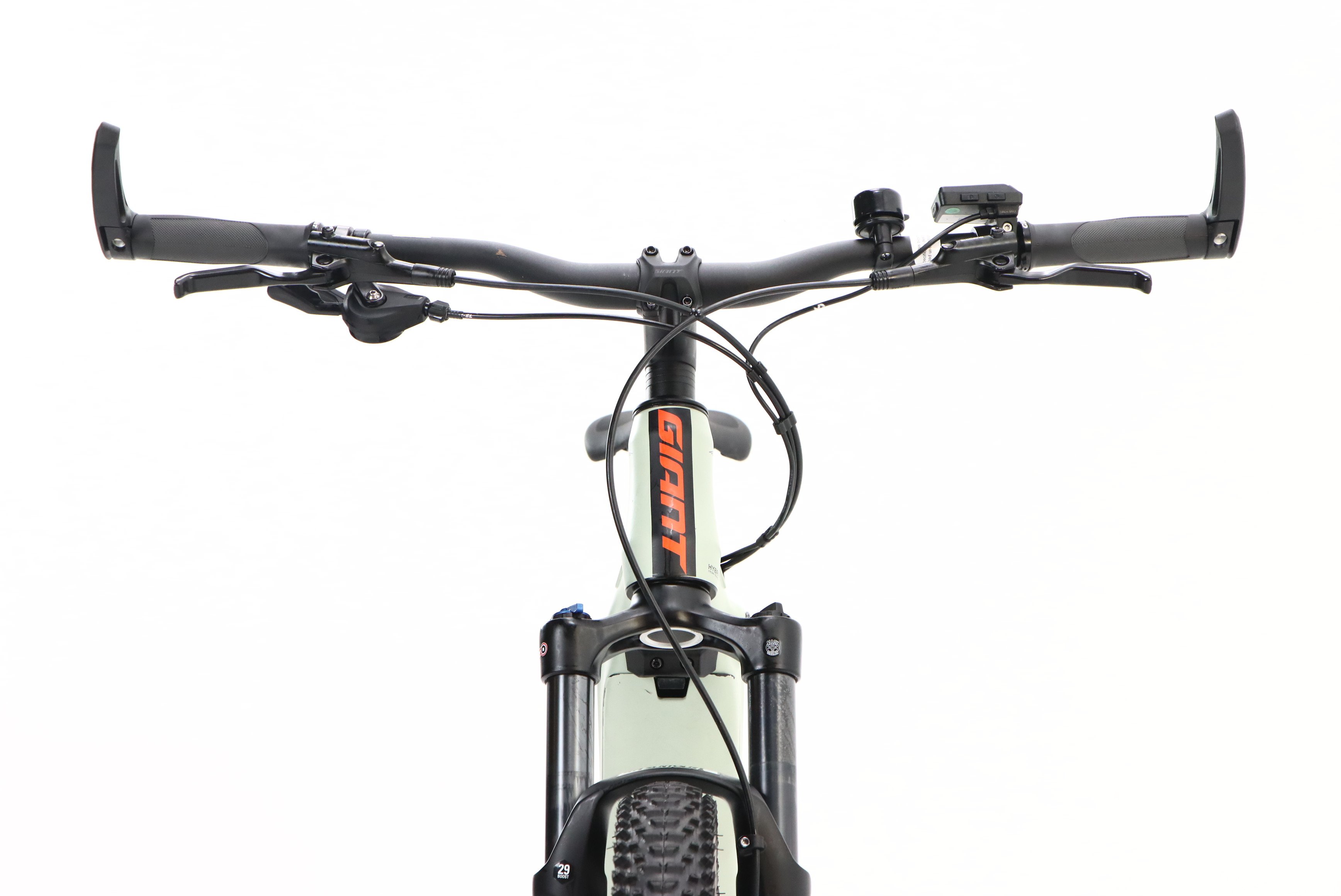 f112af0b-0899-495a-bb33-820cf37f6a37