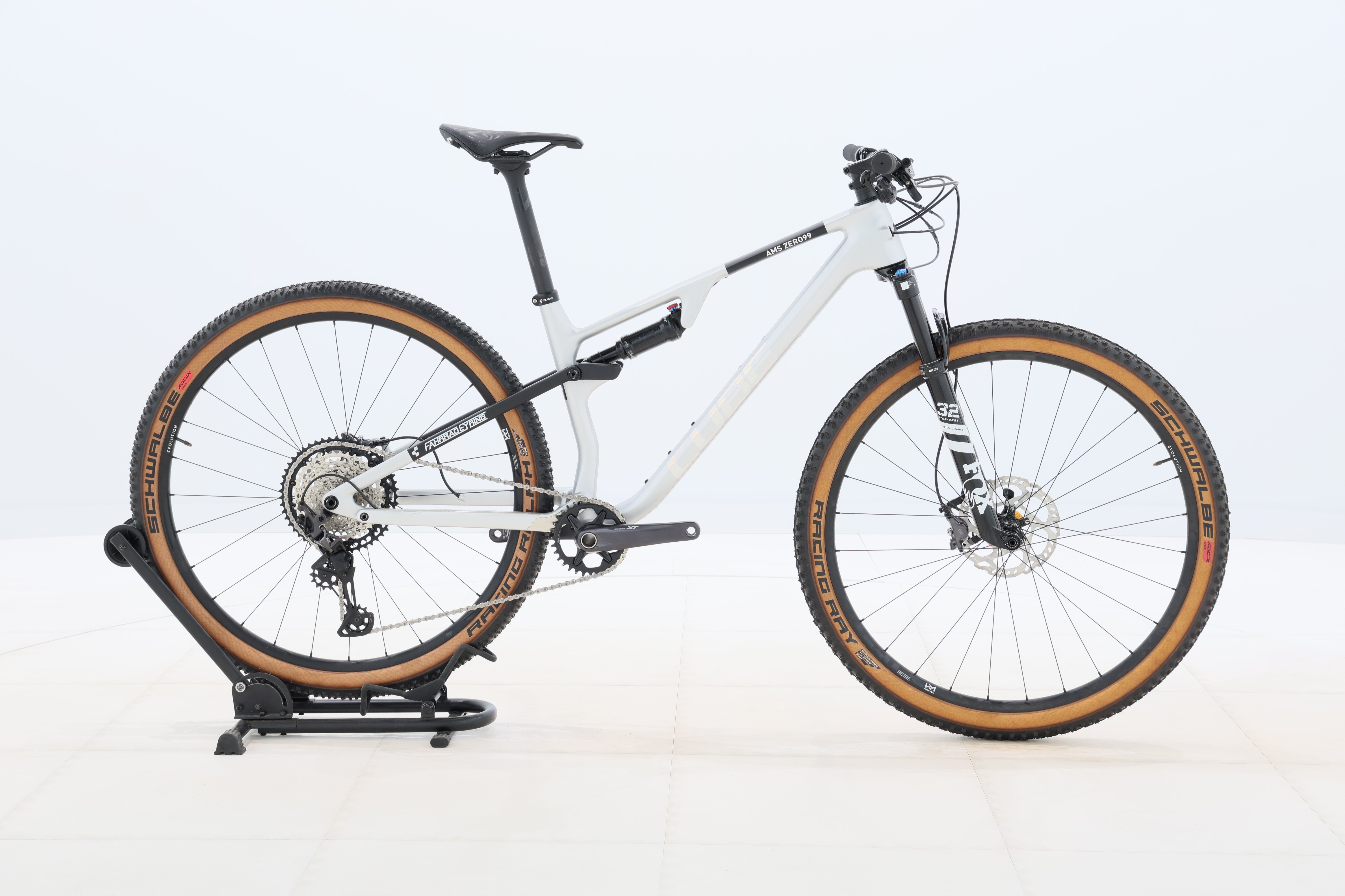 2a6518ad-d9fd-40f8-b16c-d918db6c63af