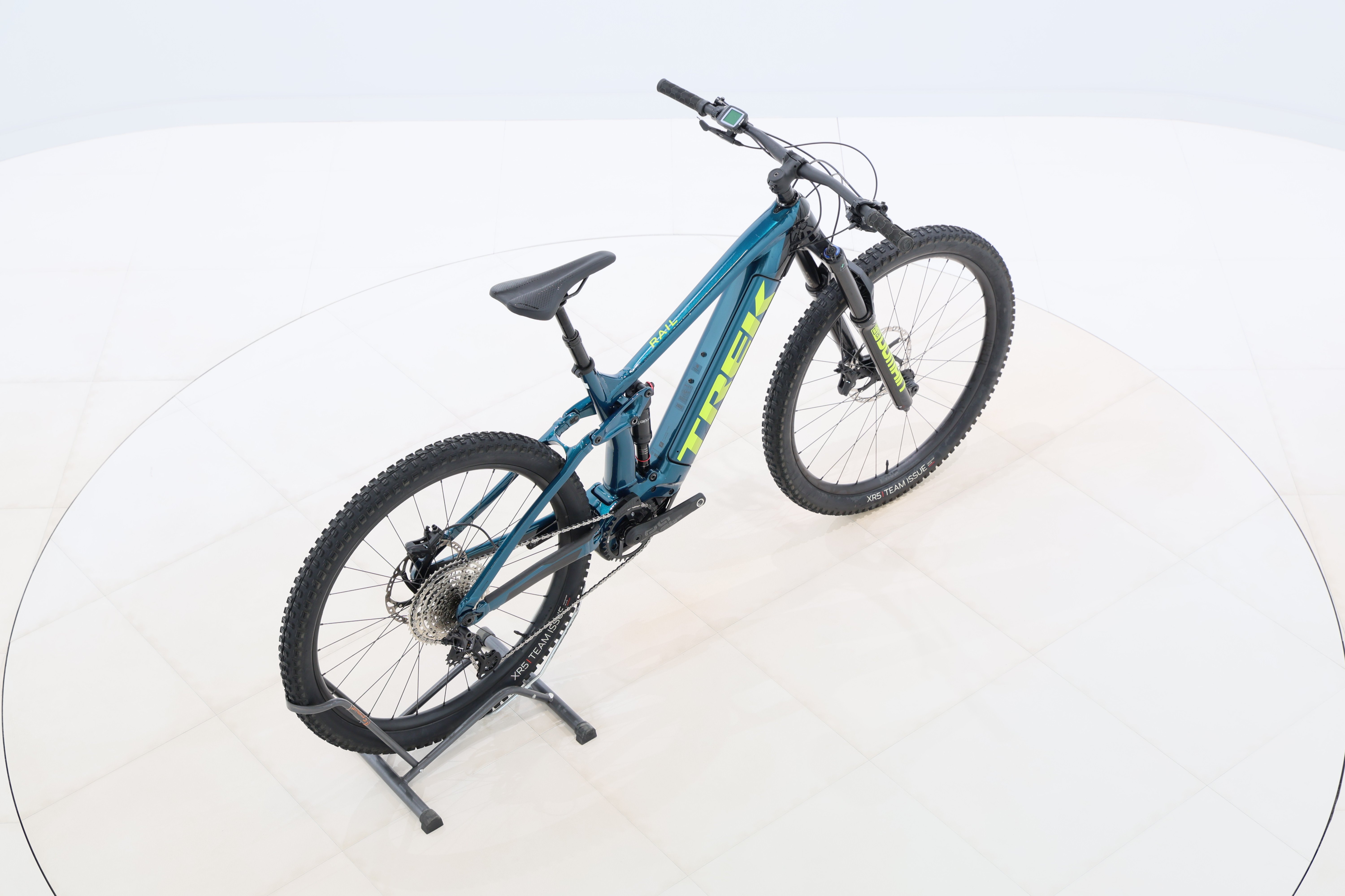 94fe6e9c-357c-4112-ae75-d6edf11ff04d