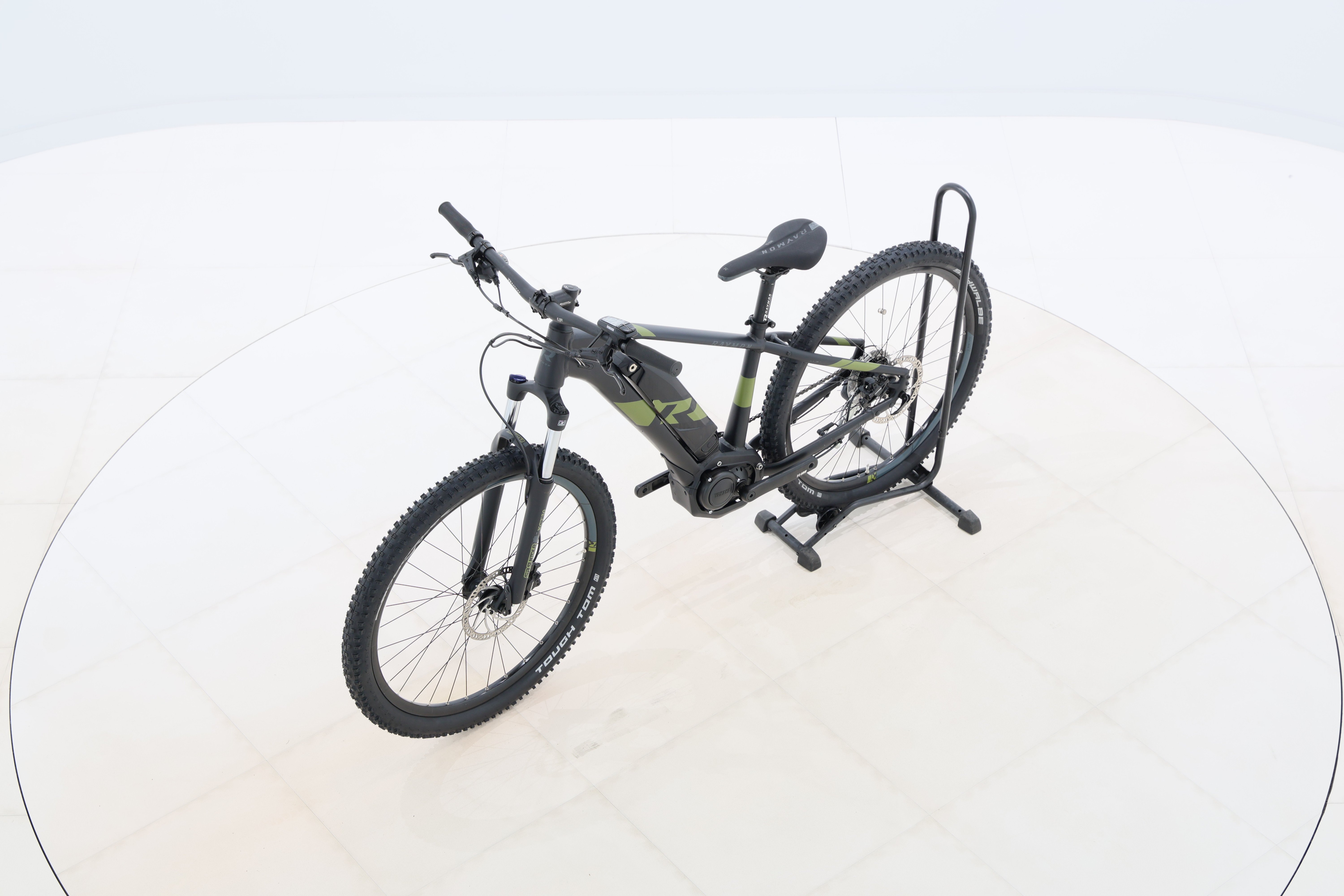 0e7a743a-d4d0-421e-bc22-422776181574