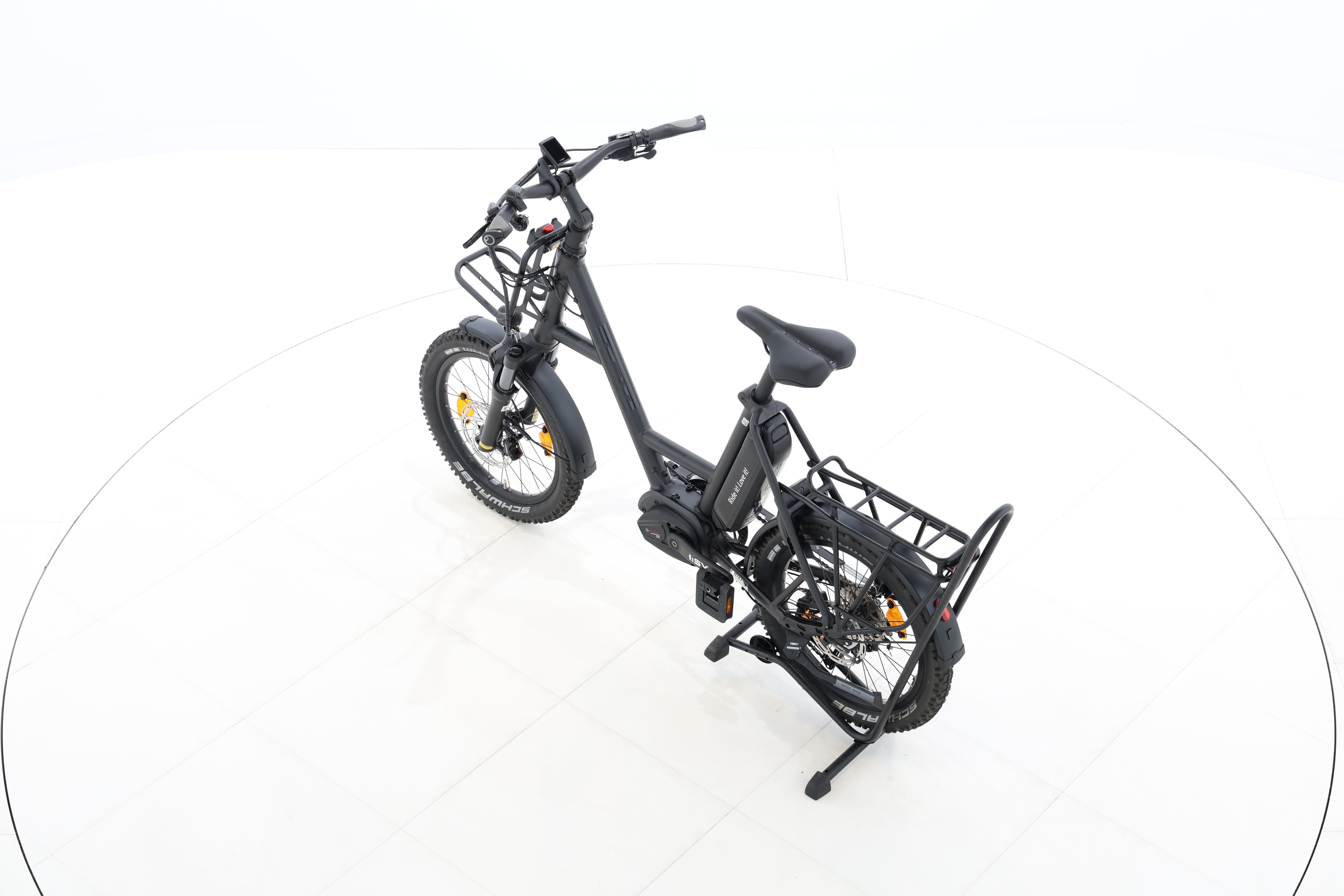 b6fd6133-ec35-4a52-927b-17ee40340d4c