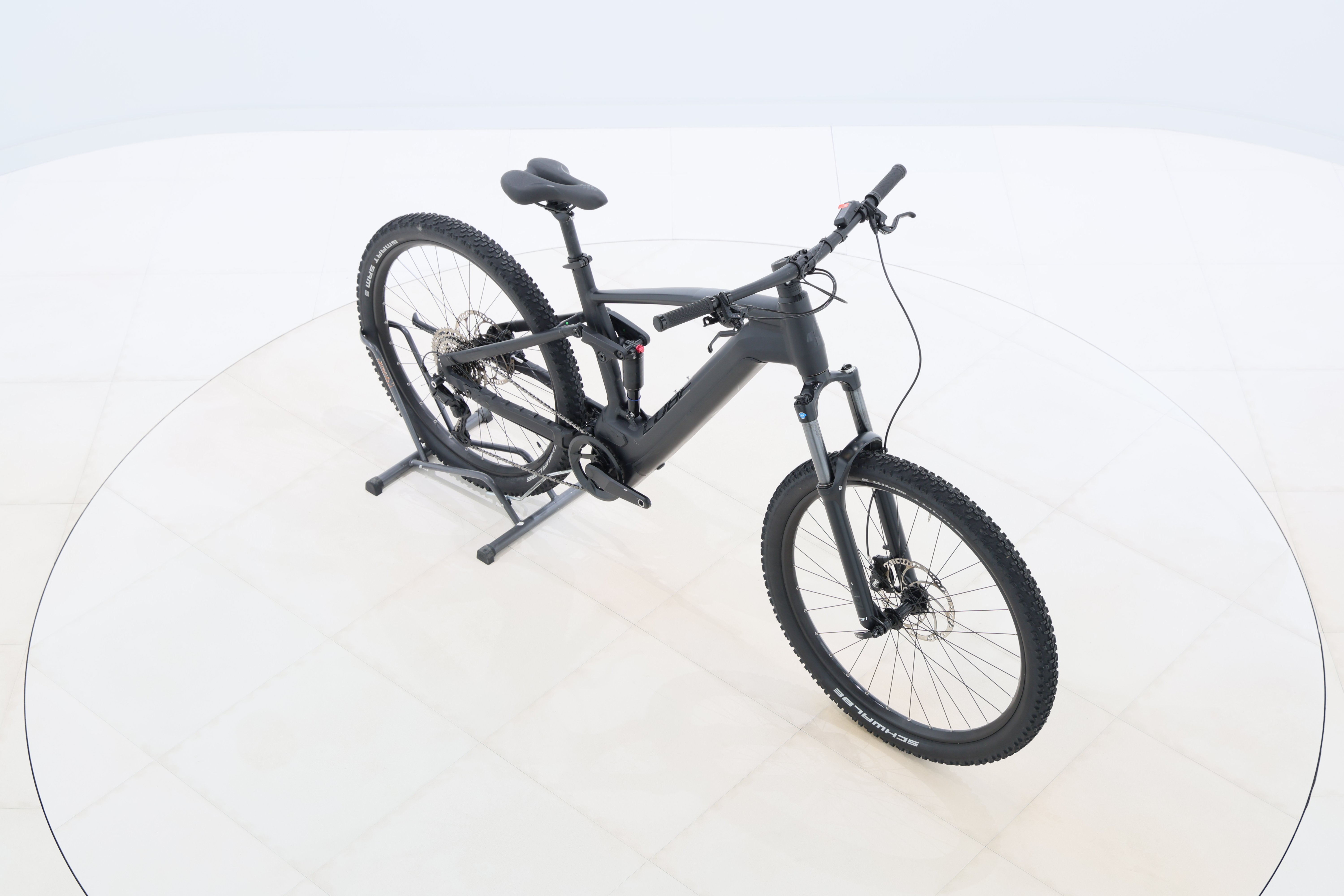 27c9ab49-f86c-4f45-9308-390144d001b9