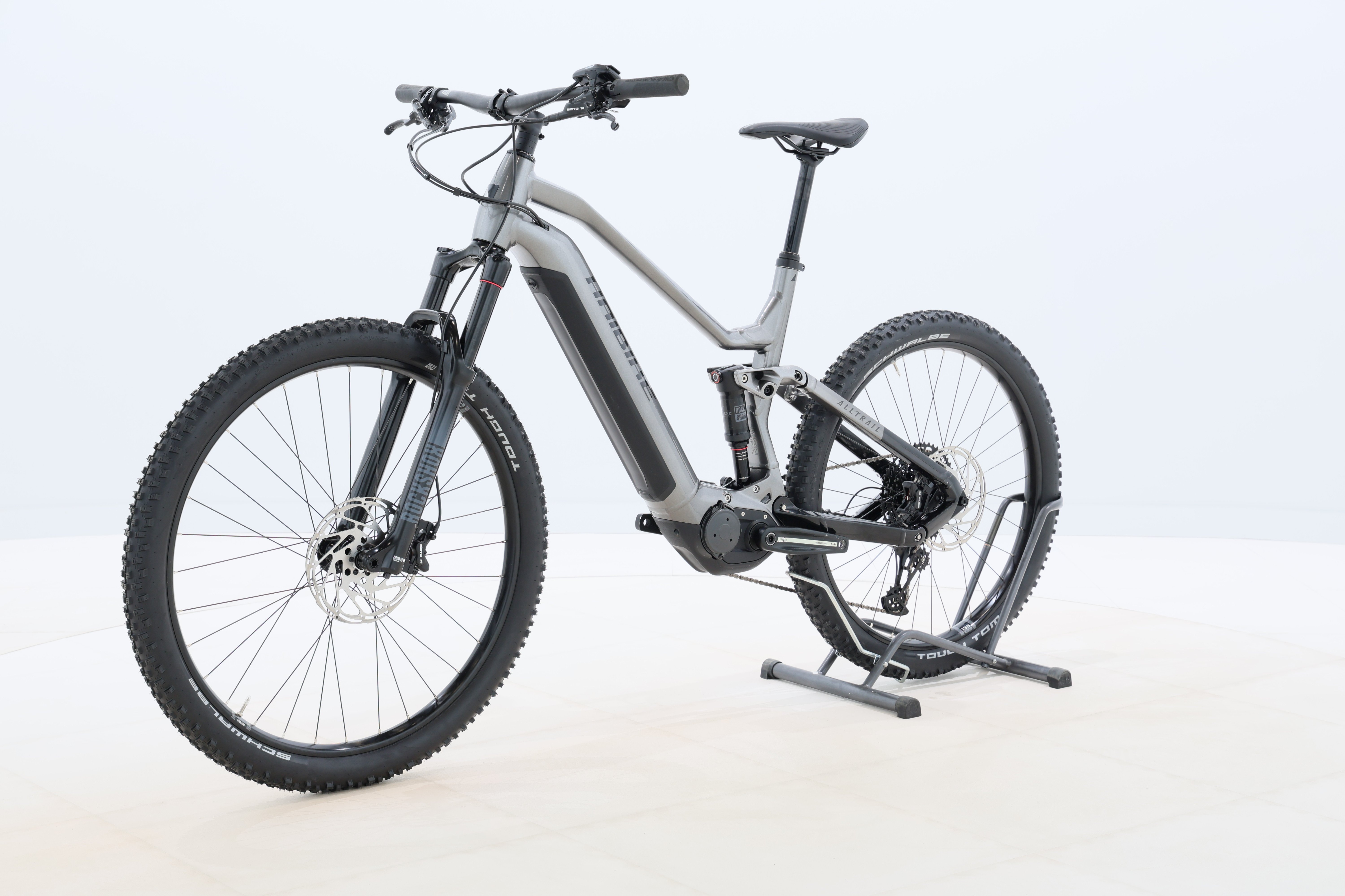 4e5cd9c2-f6fa-40f2-9dbd-16949ef8573d