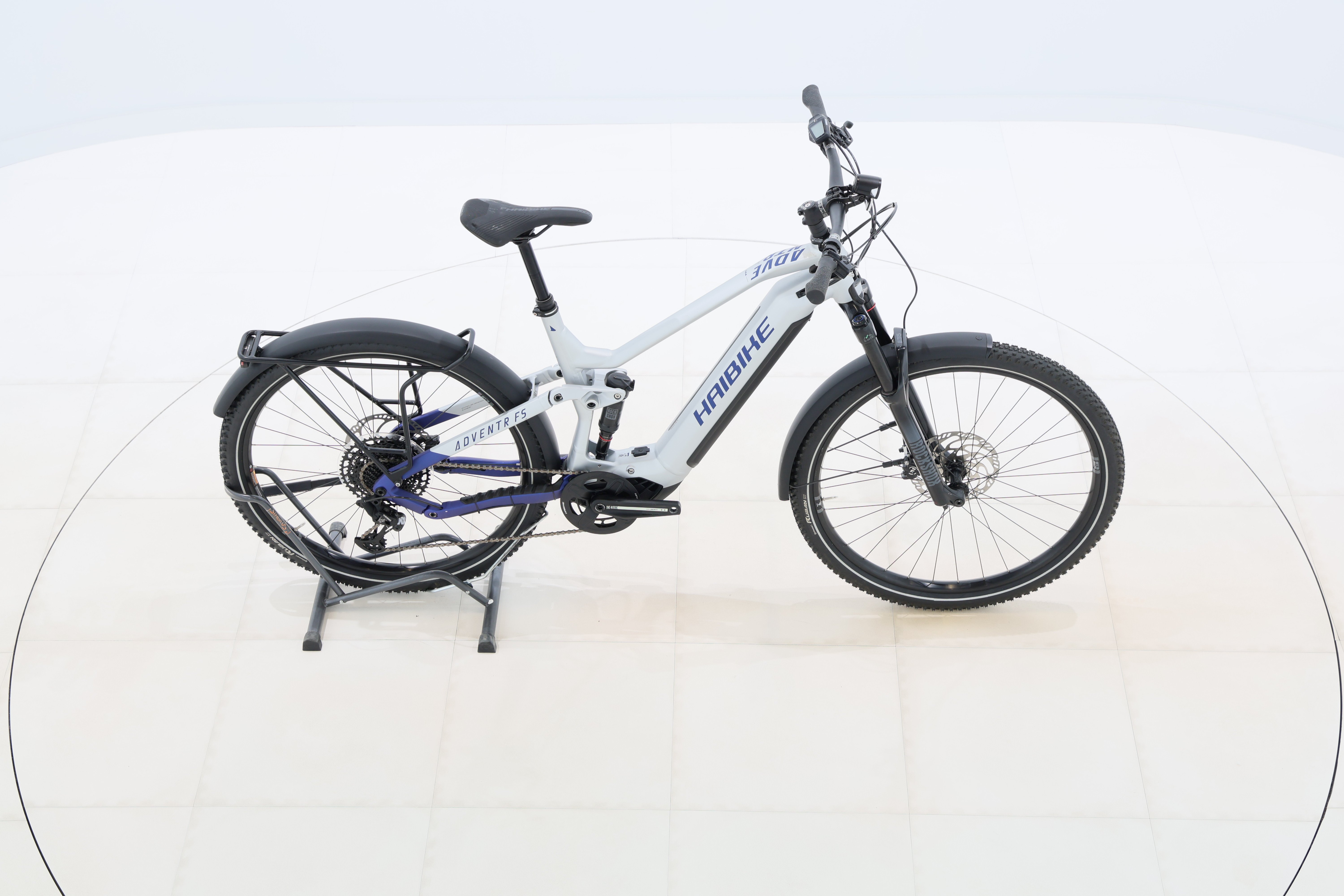 b6b523e9-7b17-45ee-a120-ff586b7d1123