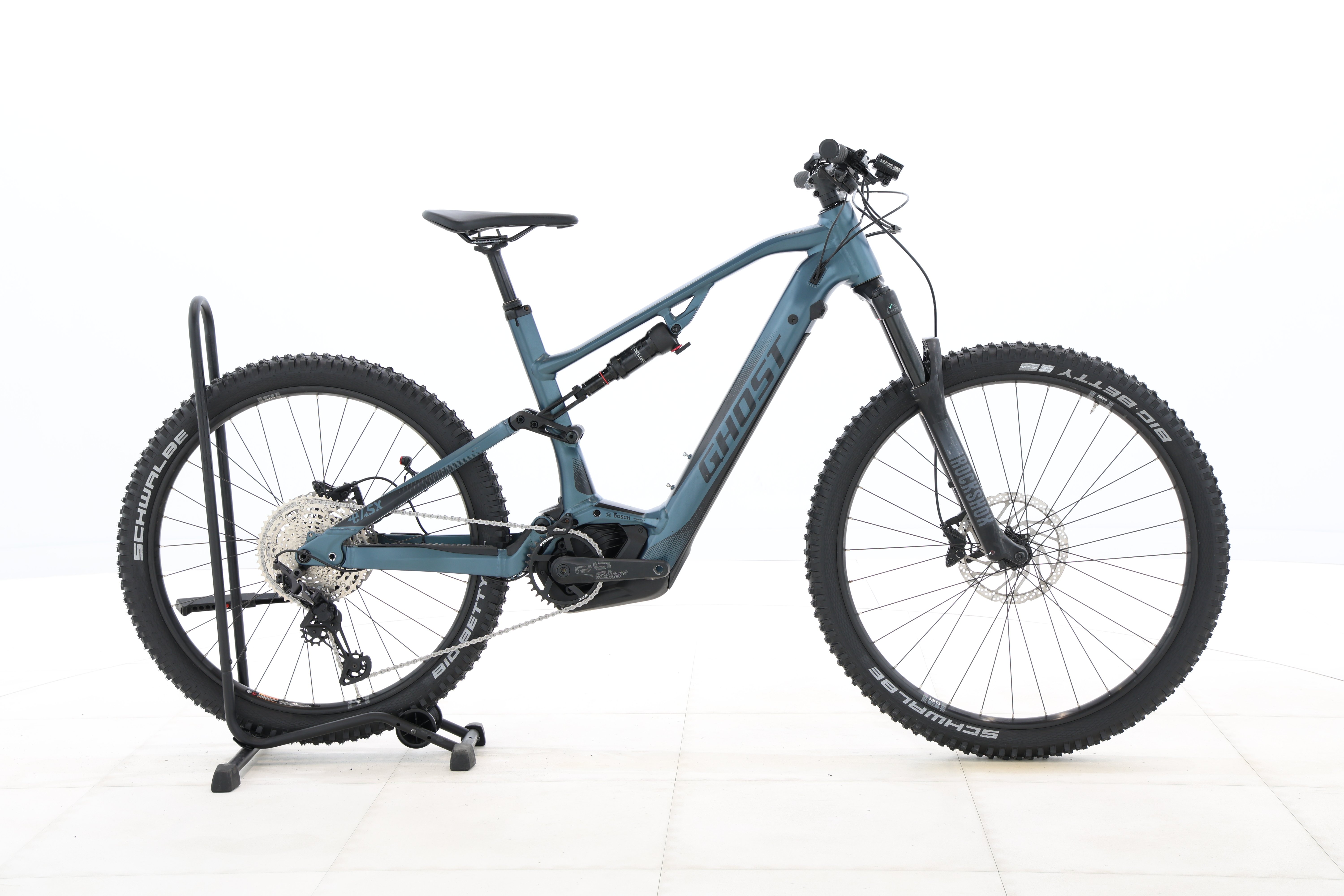 d6e555cc-6d10-42a3-9455-8b1d1405ec76