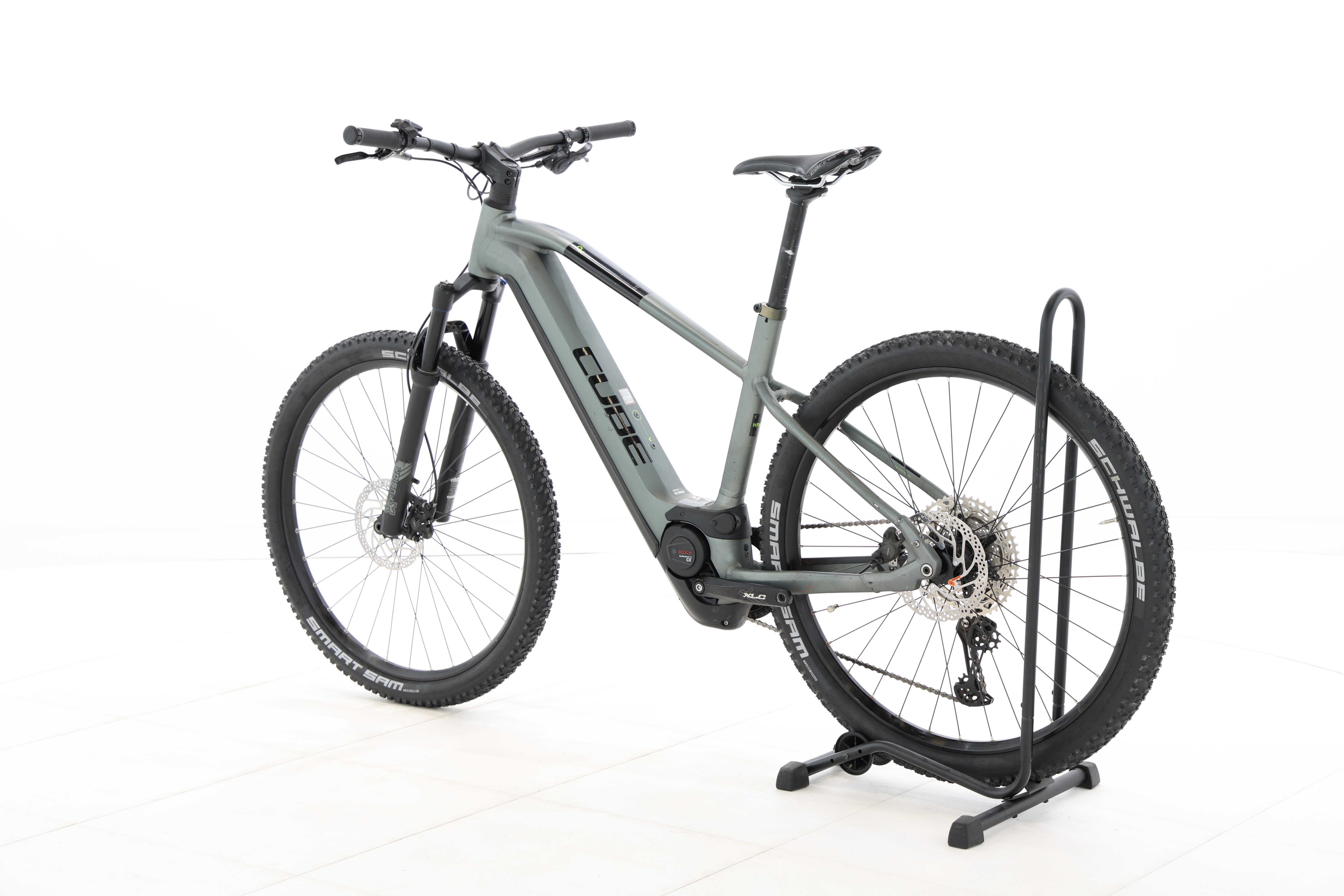 68304751-4b98-4903-b2ff-840e5a8e8999