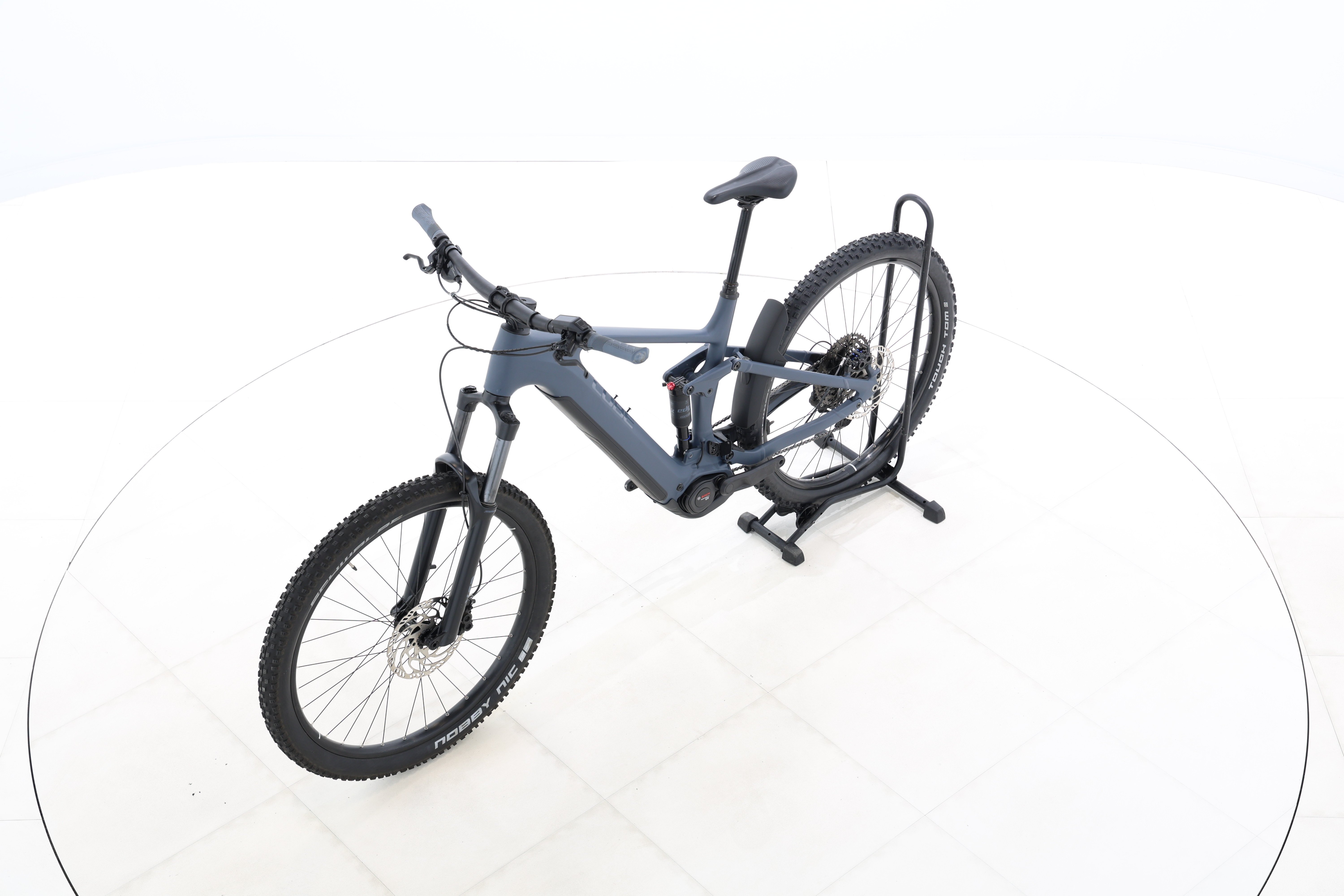 ff325791-44f8-4ba1-8e66-9cac7fa0d484