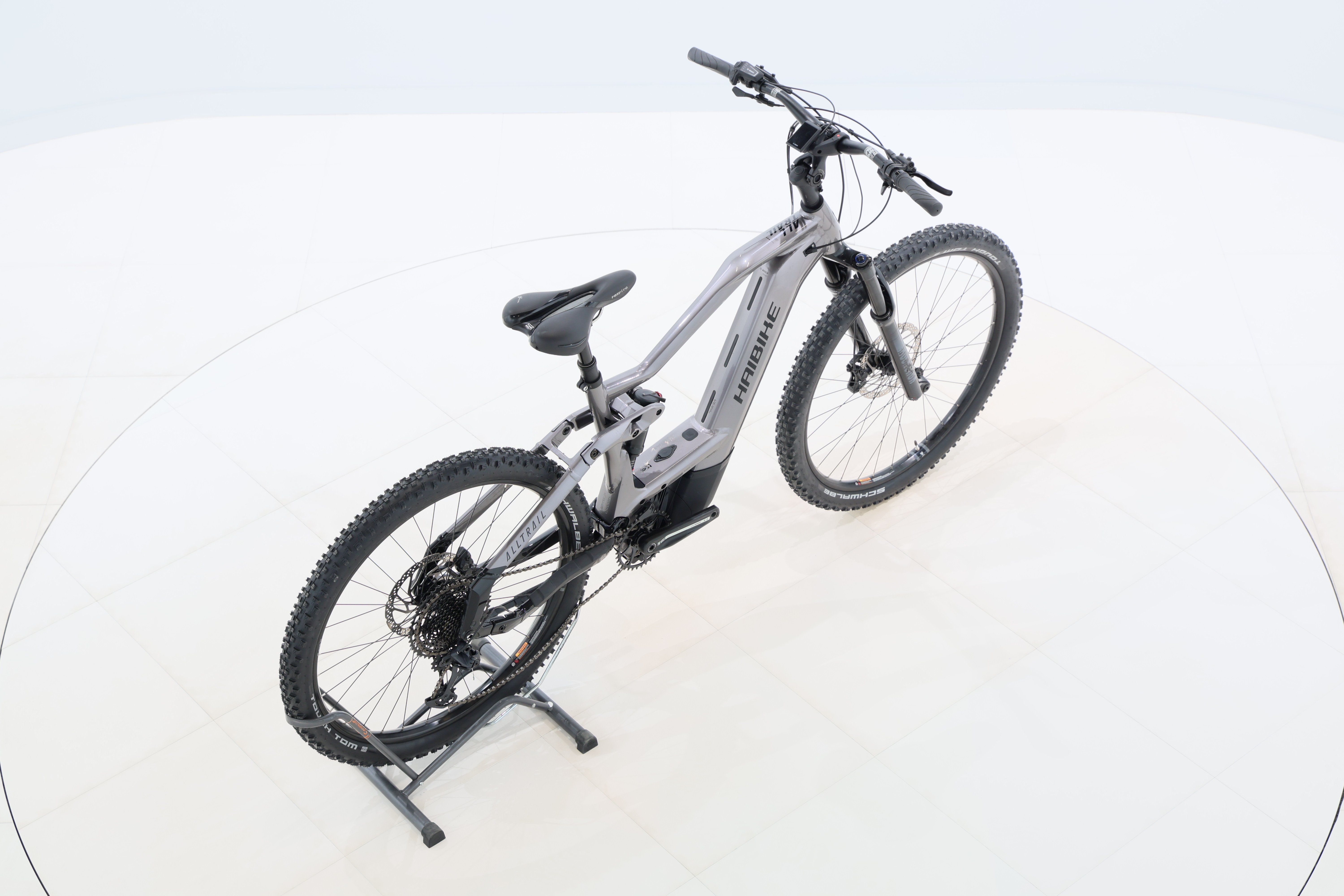 9eedf3c3-f2e3-4bd3-a17f-3e4ef5a0efa2