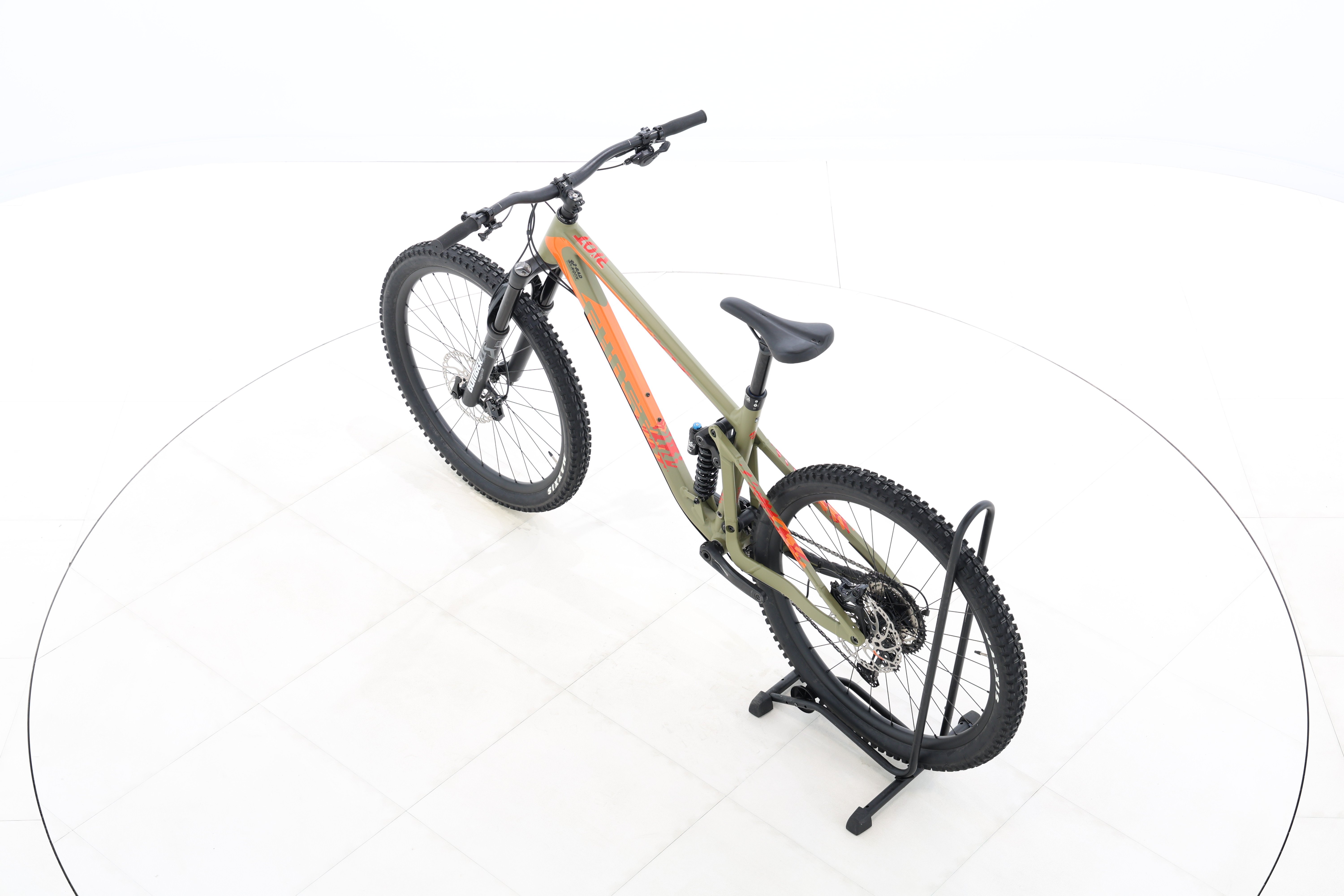 37301fa7-d8fb-422e-8c77-59f6438f3e31