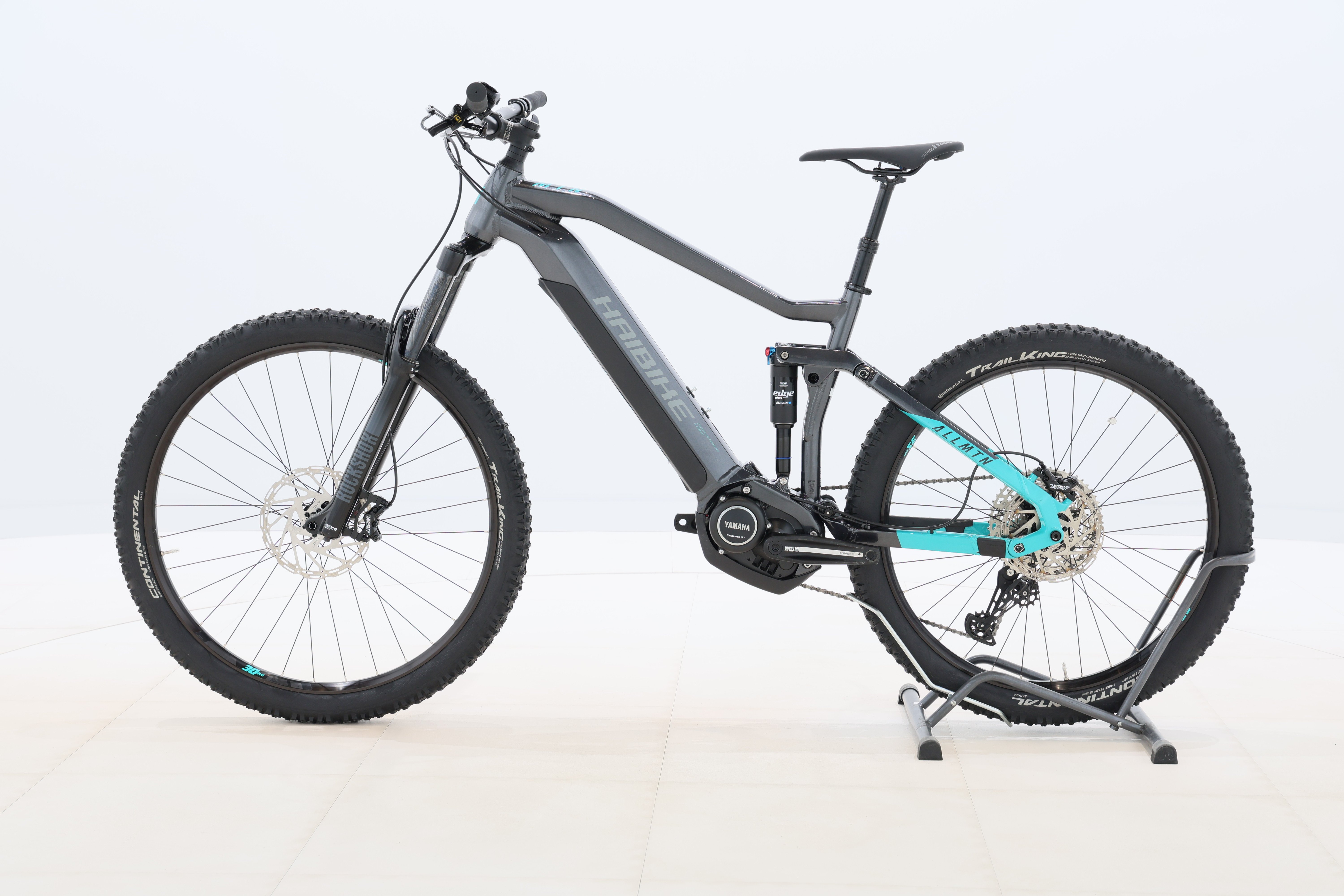 f31951ed-418b-40b8-9910-d6b8ec851578