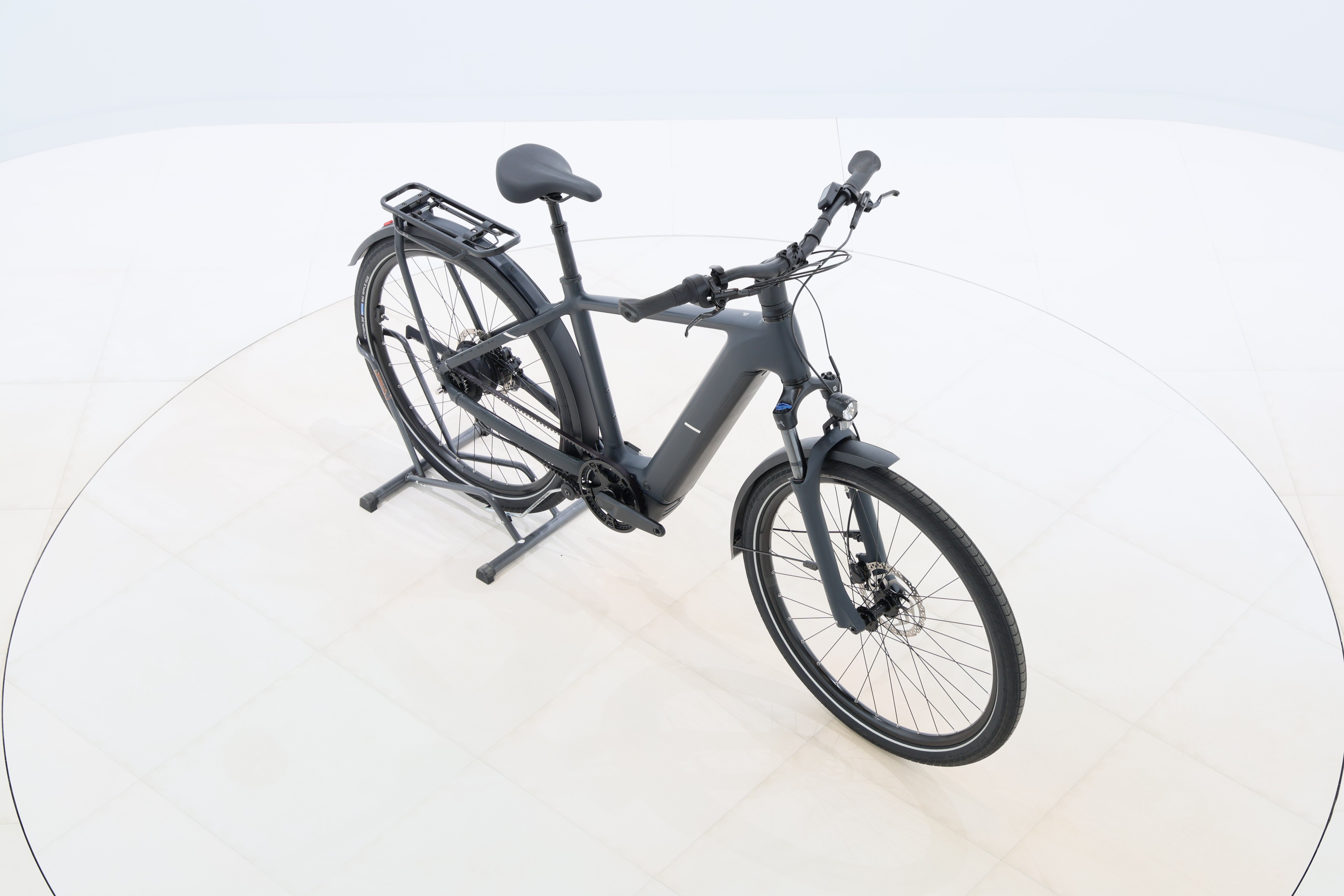 ef8de444-92b3-4e51-916e-4bf985a3b6f0