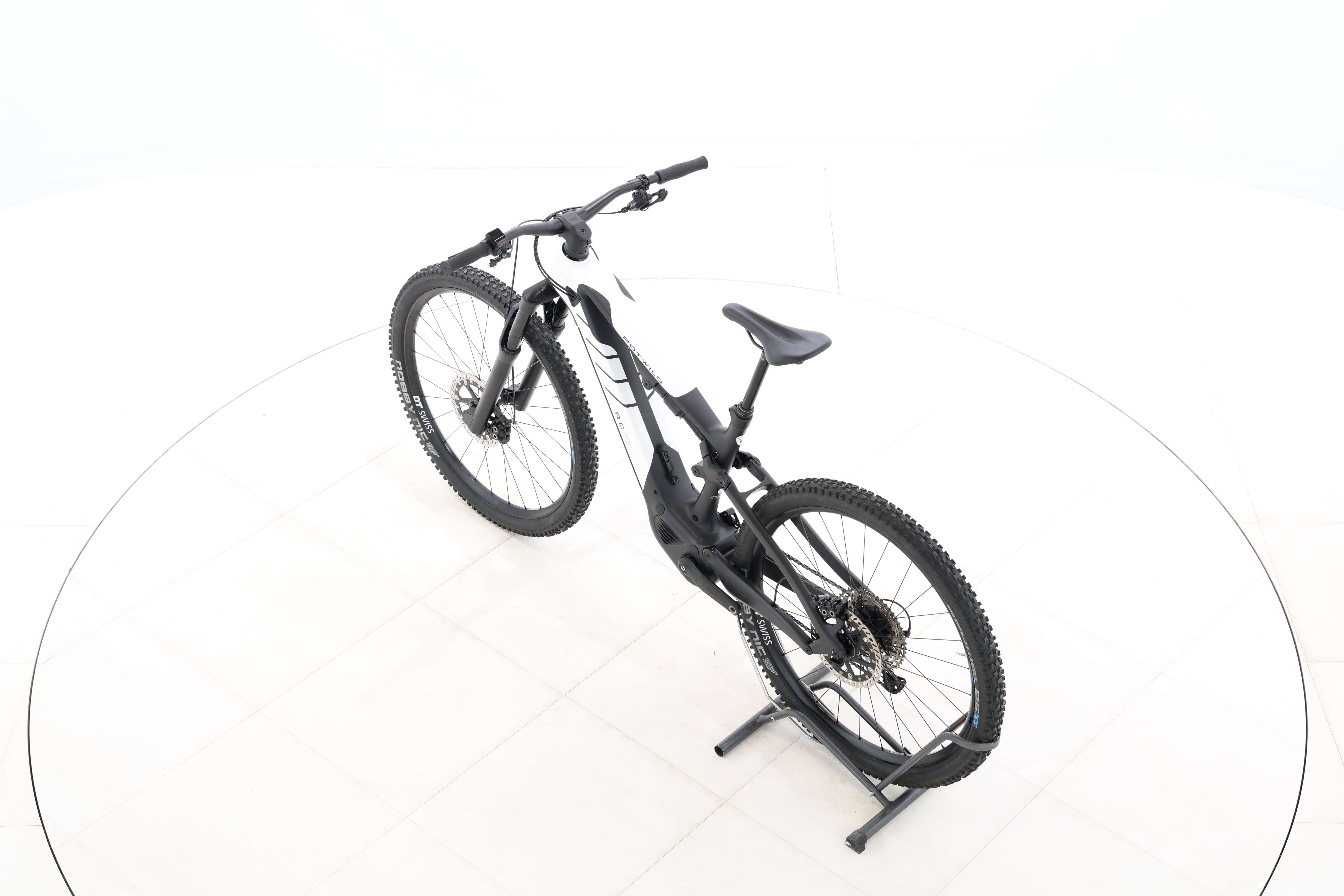 b99c37d9-610e-42ae-aa70-580065812ea7