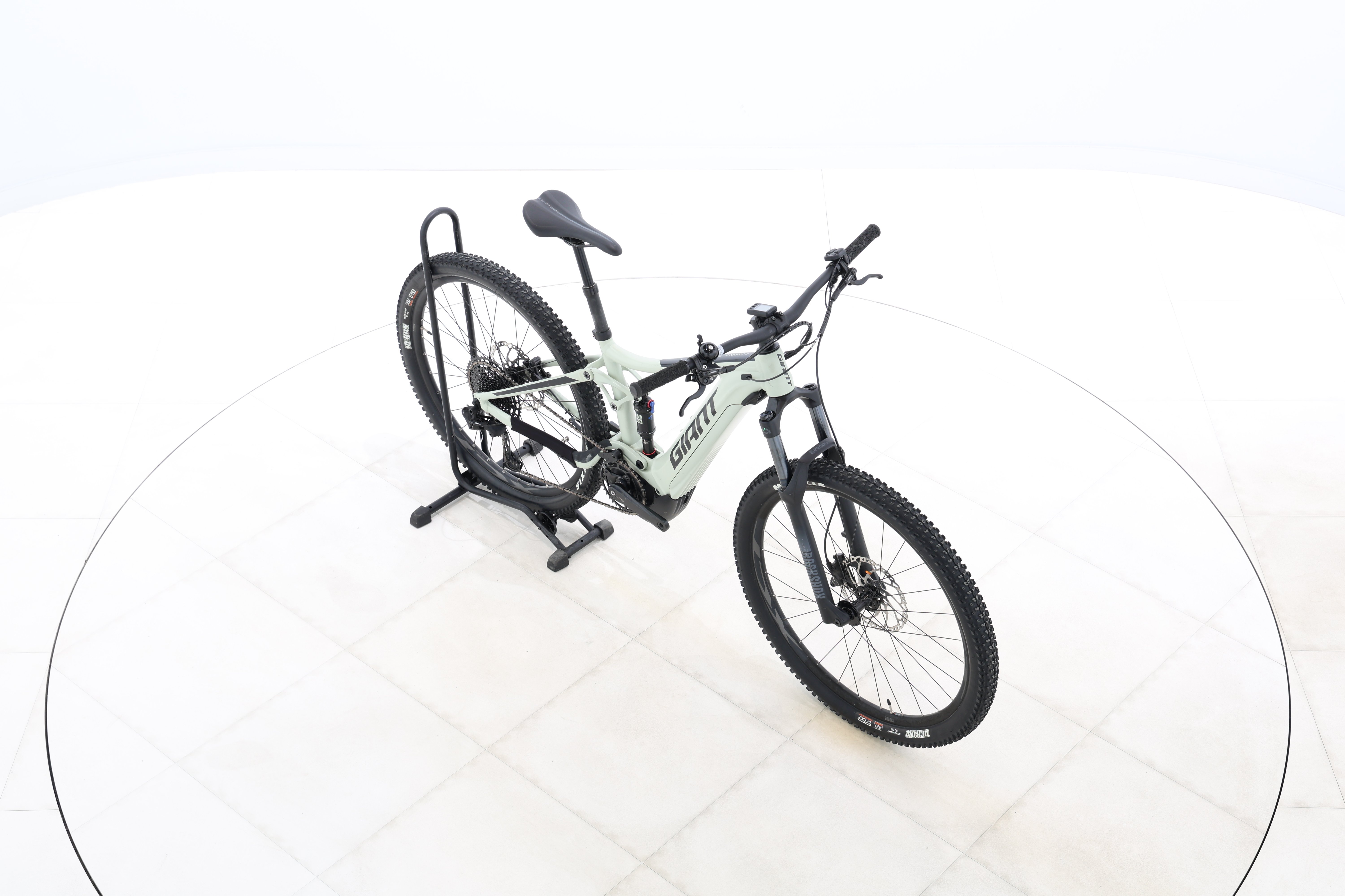 6cc88857-60ce-400e-8e0a-17e1a6e042c5