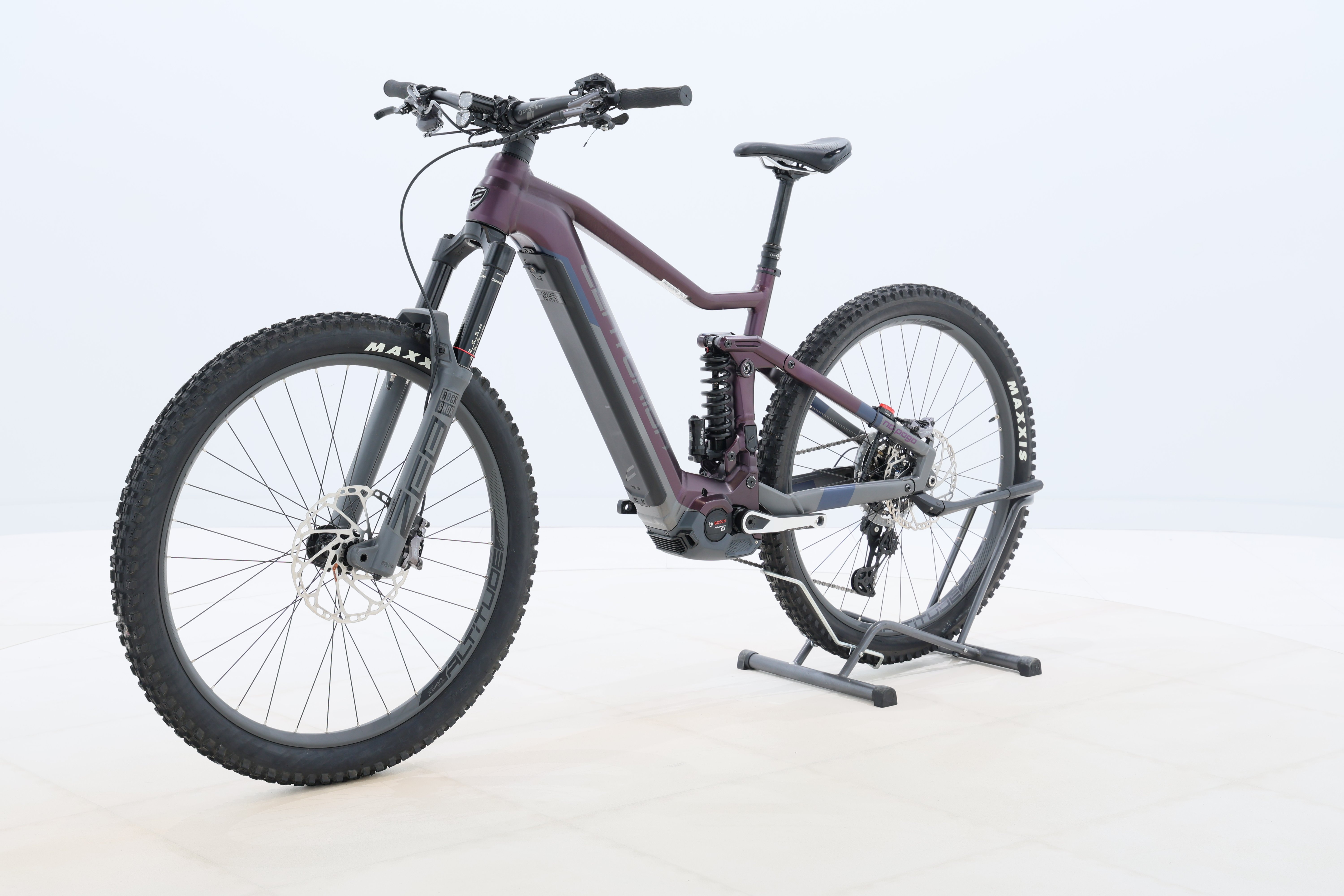 677ff4d3-ffd7-4154-8286-03b2d439616f