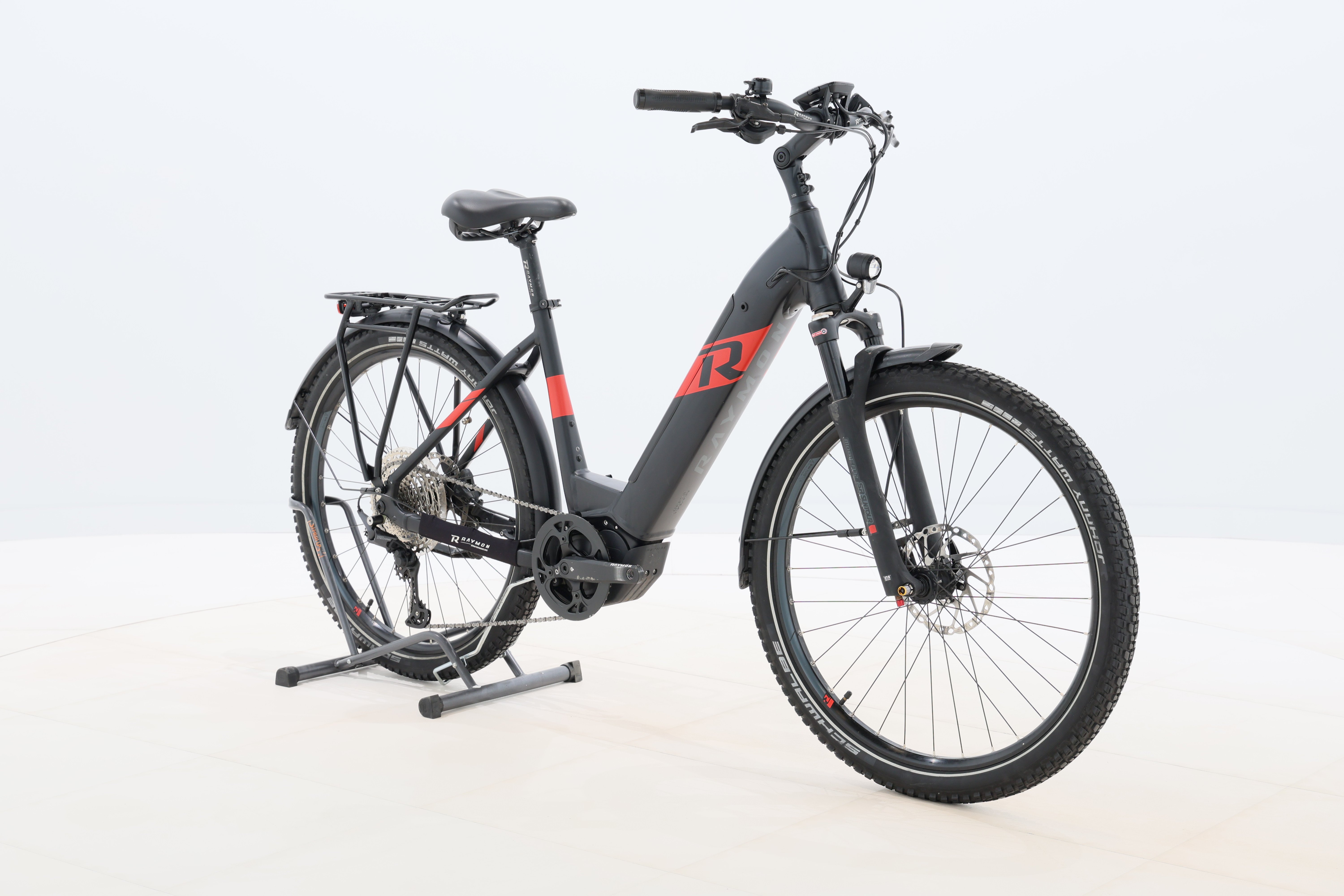 a18d7343-30aa-4127-85cc-a6cd5afe1c70