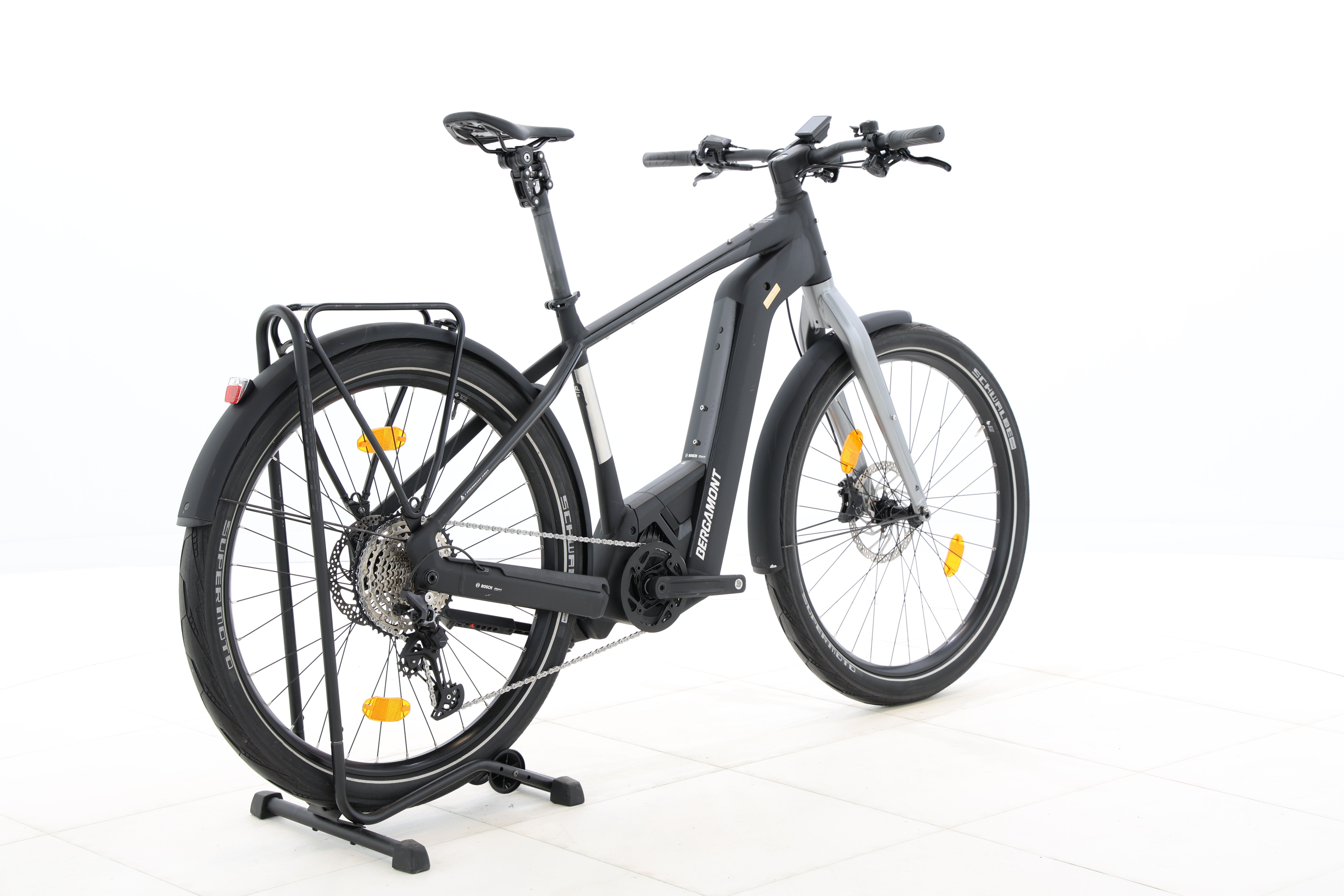 d8140945-2afb-4301-b3c2-6a625b2b6bb2