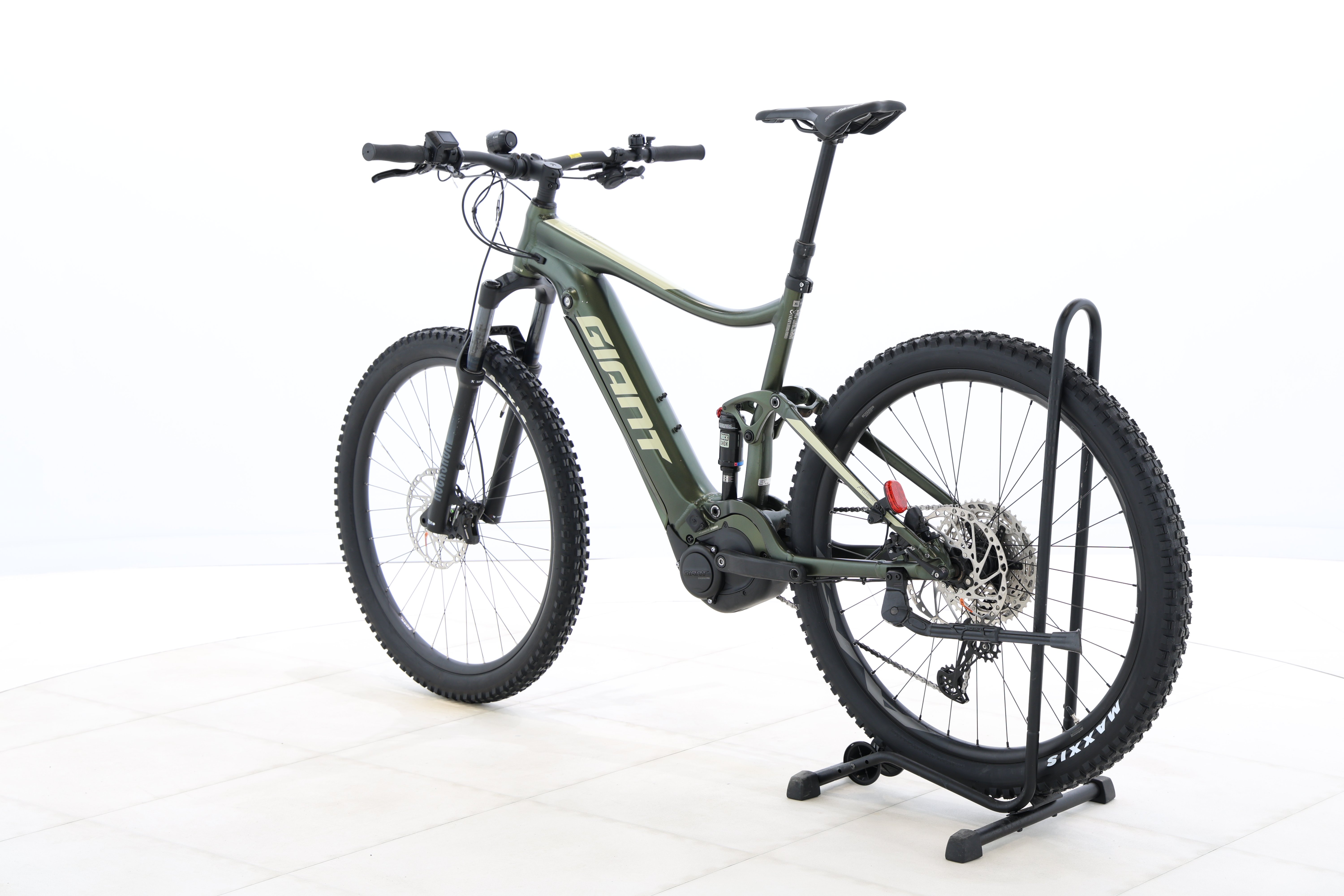 240ba25a-765e-45c1-b82d-fb7da2c95f6d