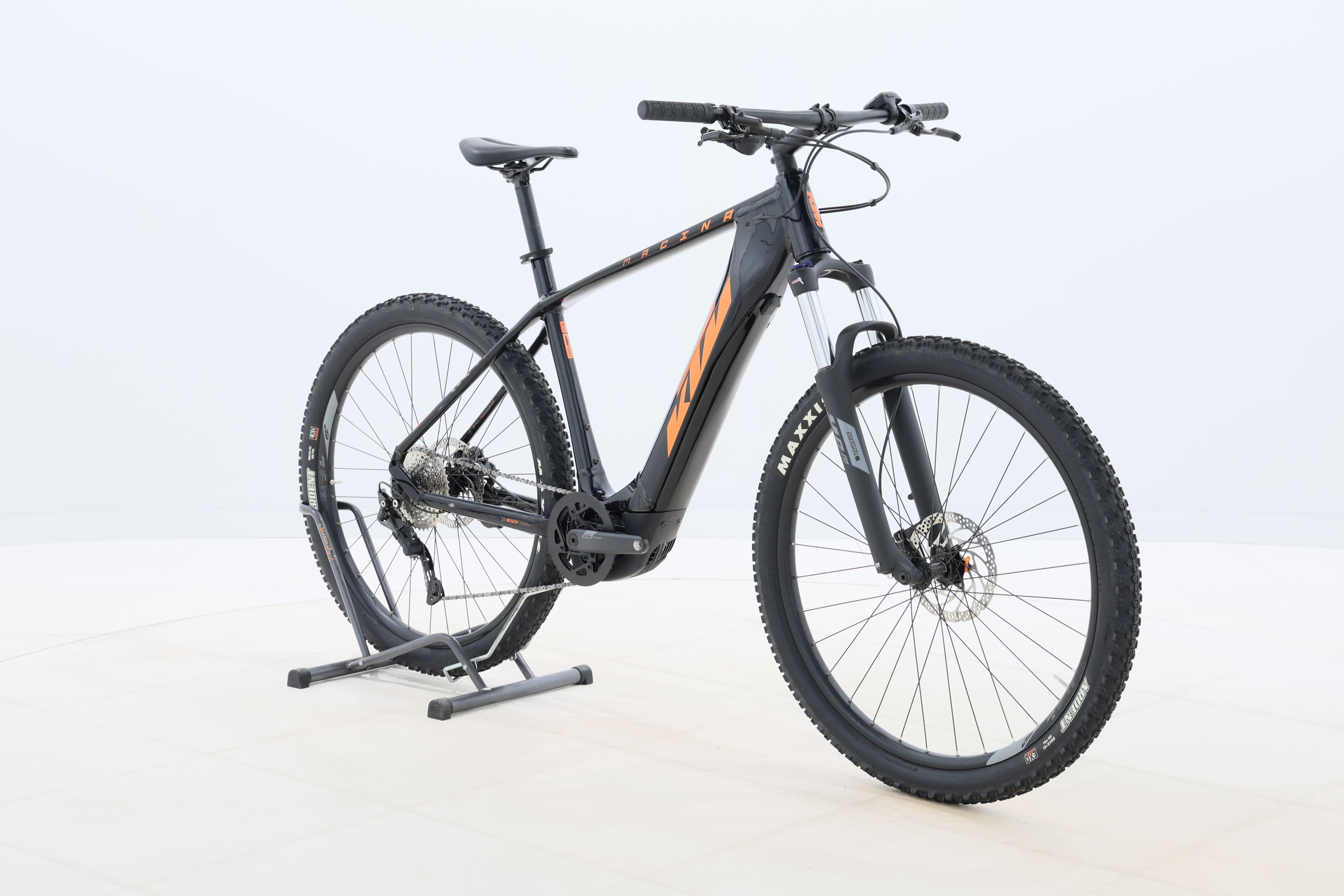 0dca98c4-94a0-4491-a064-37b6a4b313ee