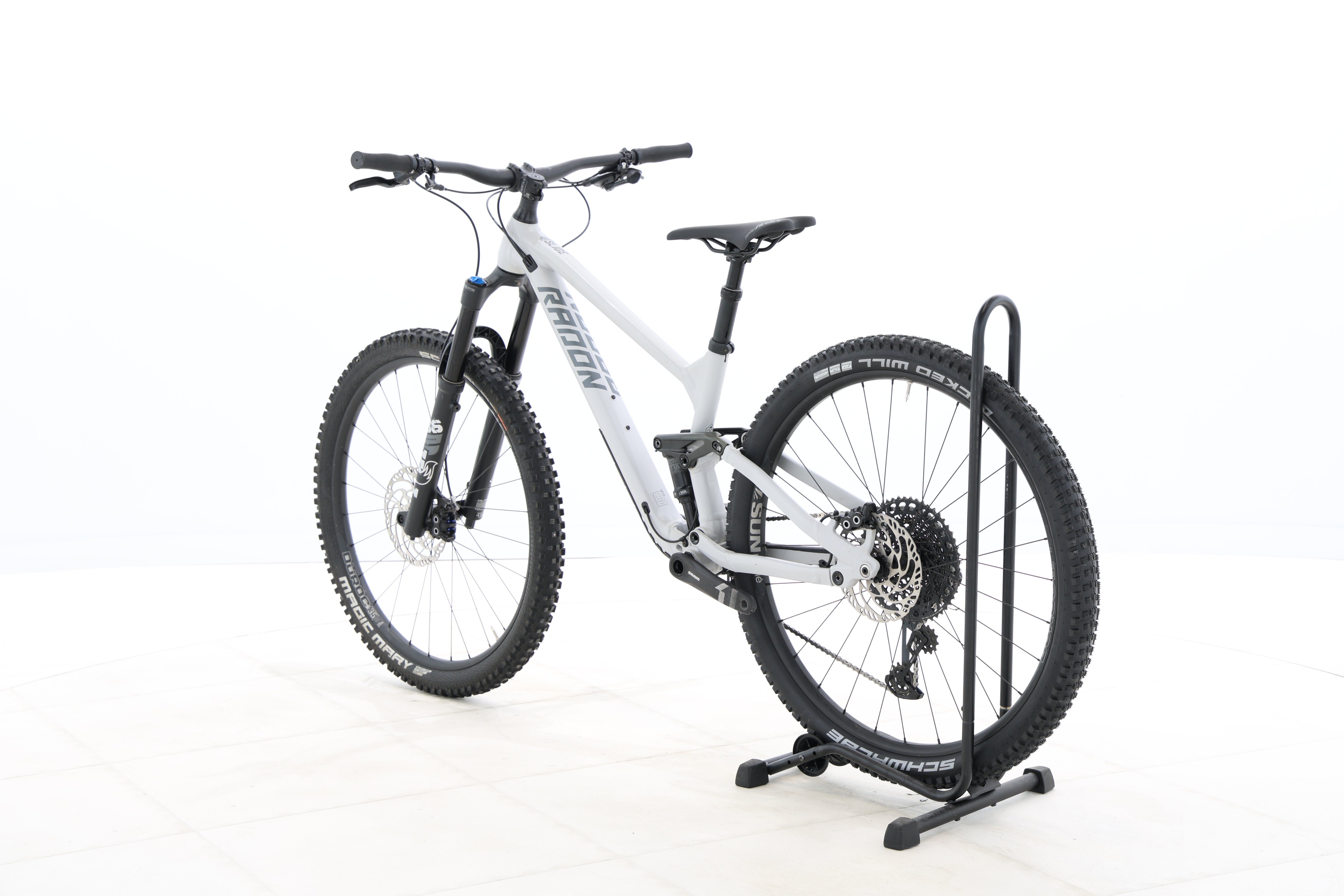 8182a229-3d32-4aa9-9d9a-ba7db3b4a36b