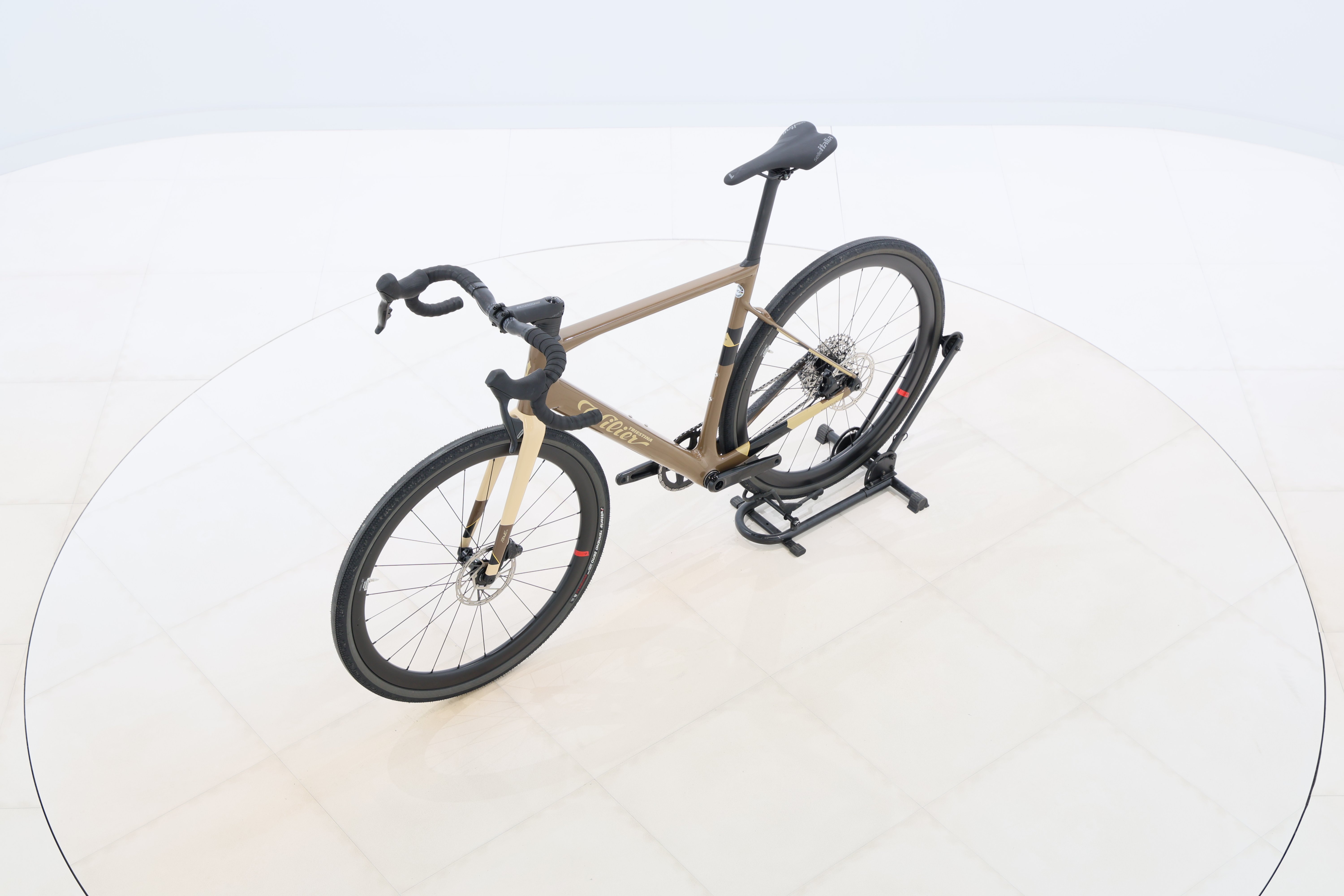 efd85ebe-6bad-49ac-9d71-7f696ef91b28