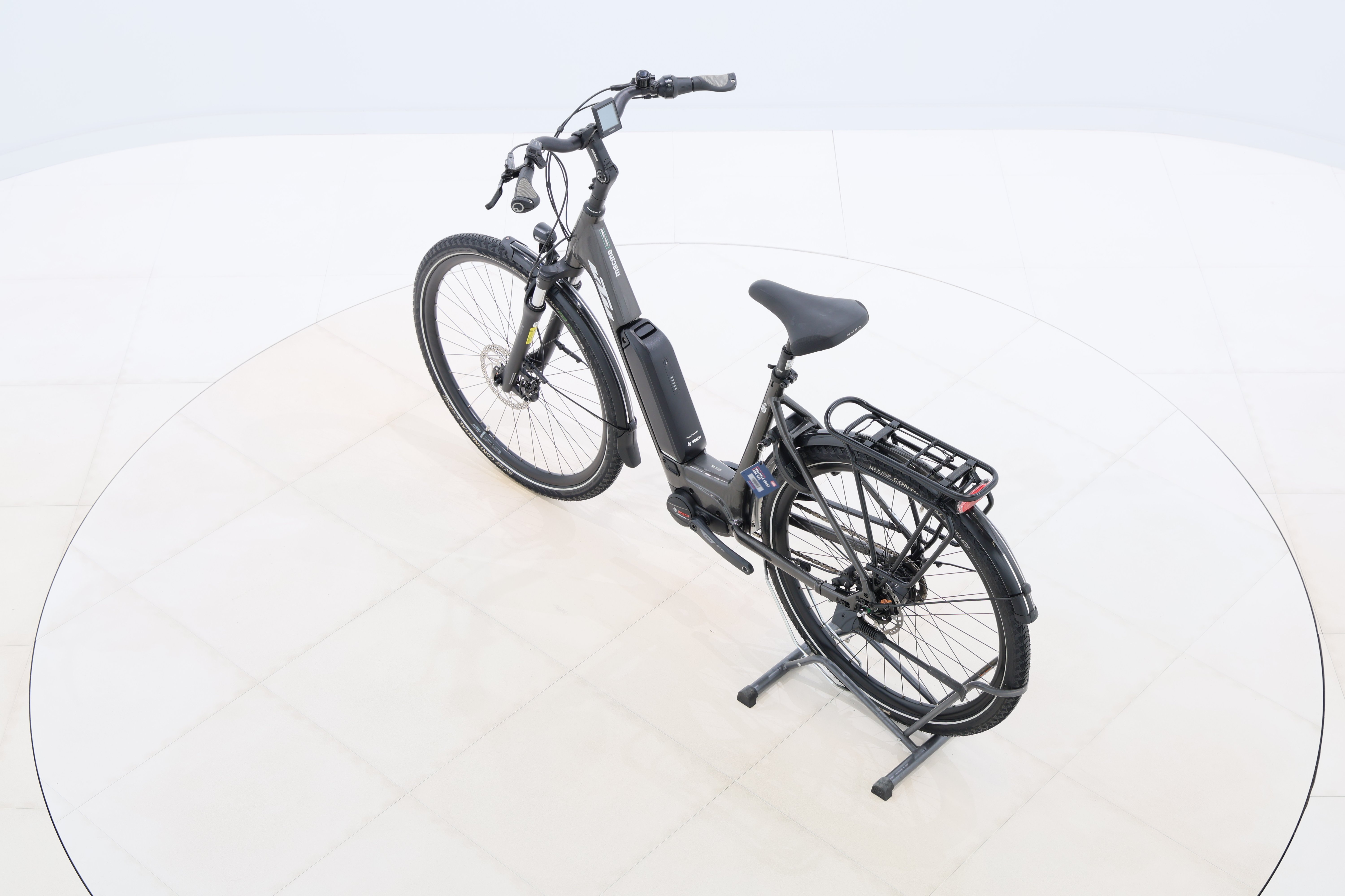 8e3a2084-e0e4-46bd-b488-78dbc9bd99df